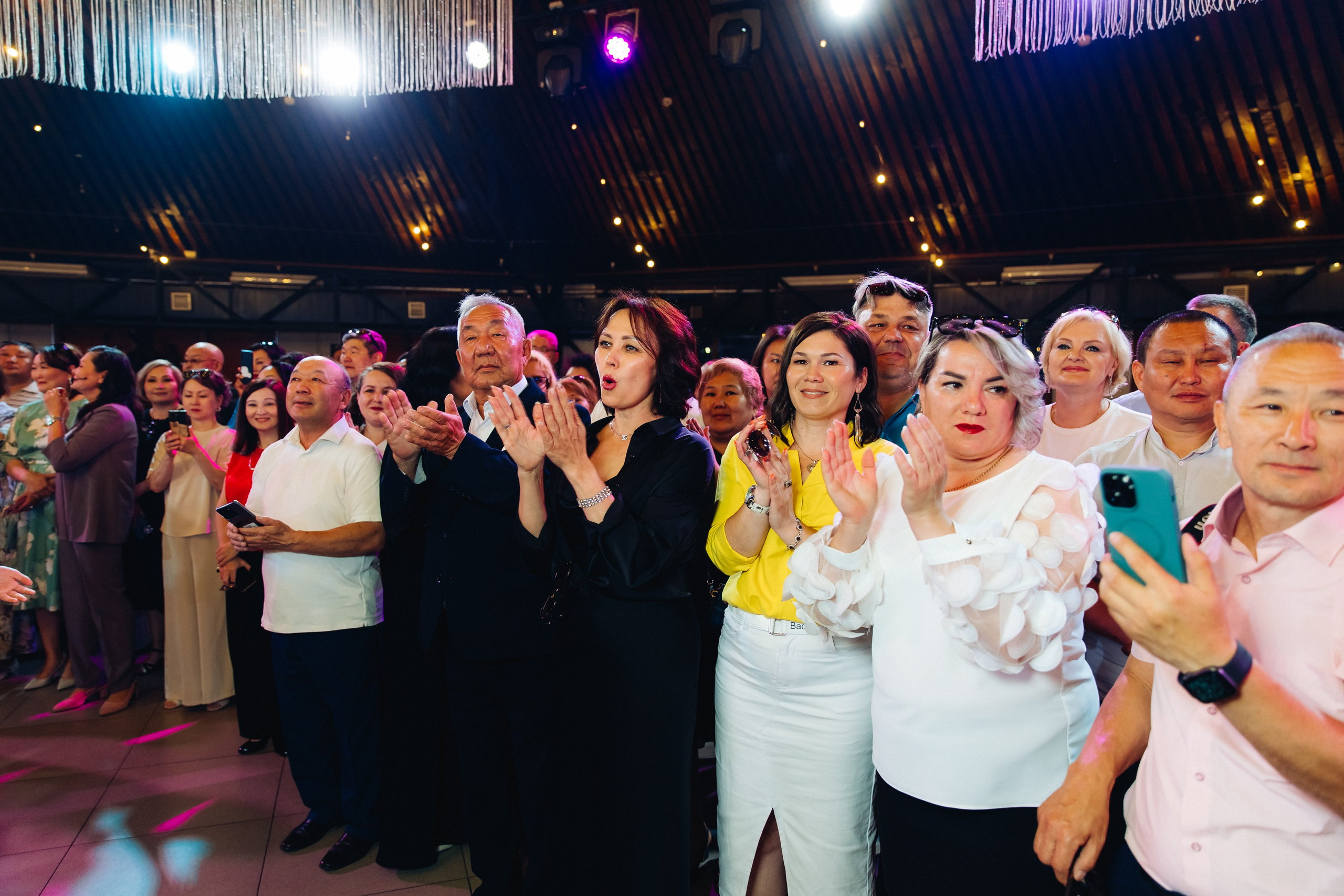 Выпускной вечер. 49 школа. Баран на корове. Свадебный и семейный фотограф в Улан-Удэ
