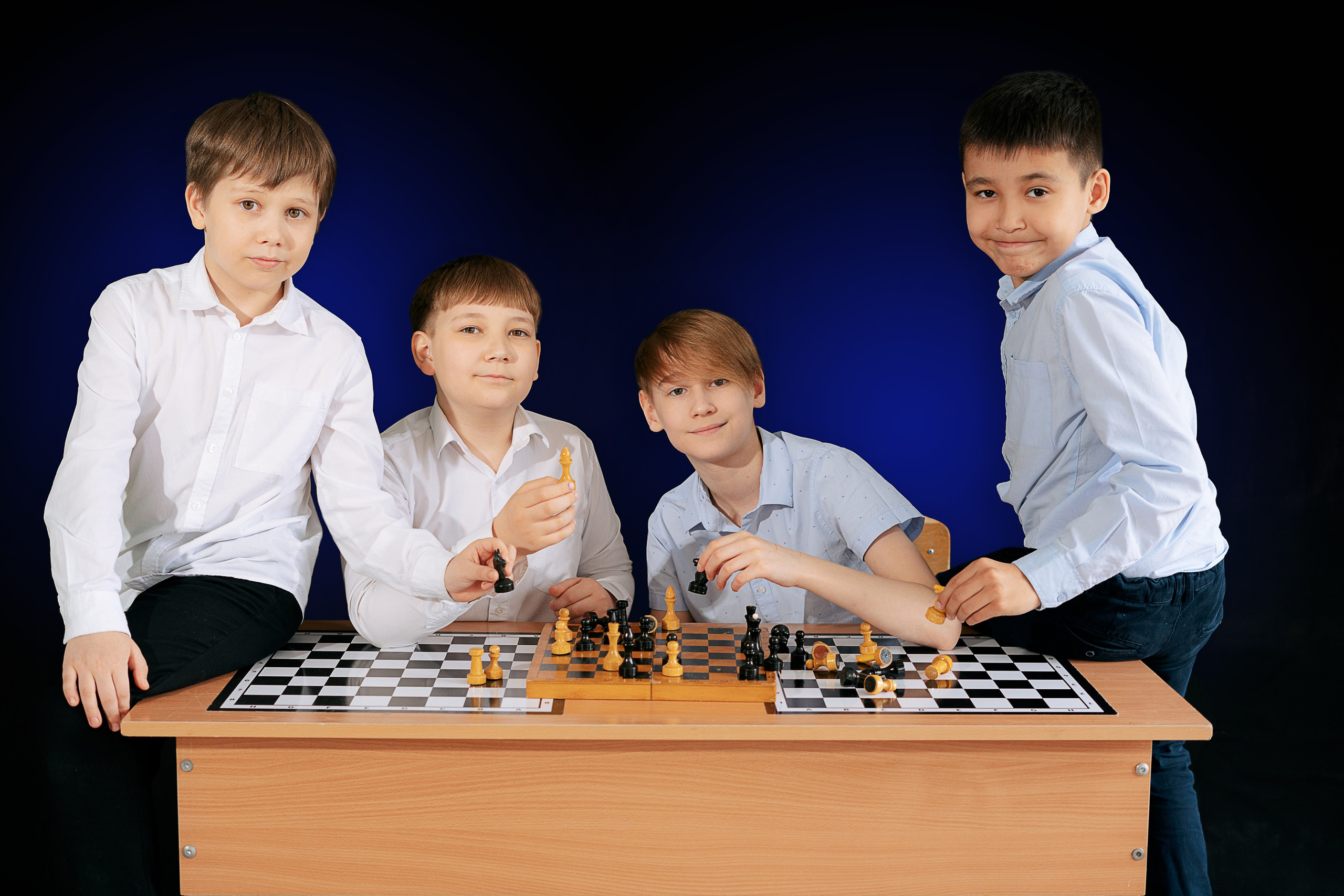 Групповые портреты. Школьный фотограф в Челябинске. Выпускные фотоальбомы