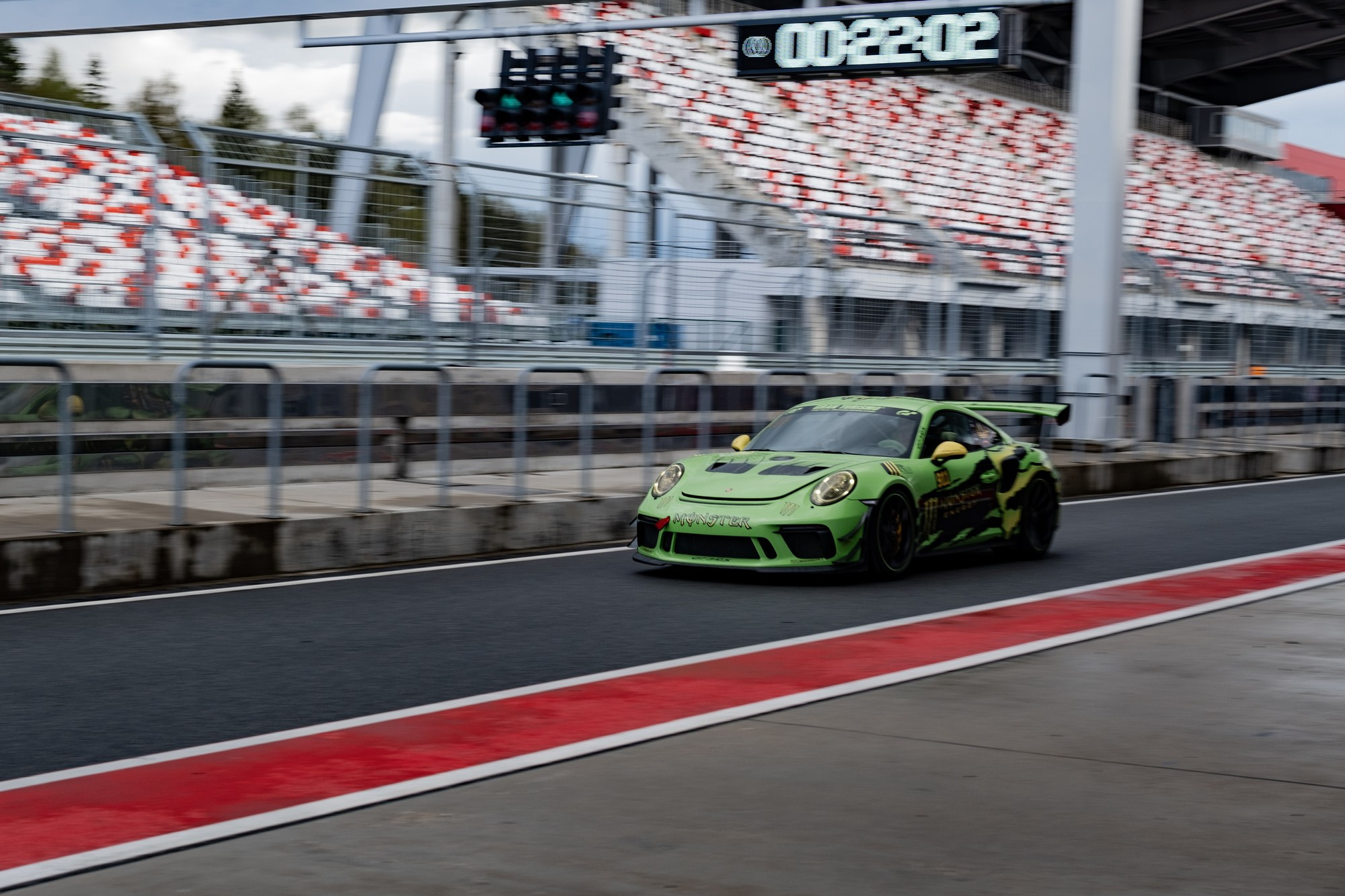 Porsche Sport Challenge. Автоспортивный бренд фотограф в Москве — Виктория Логинова