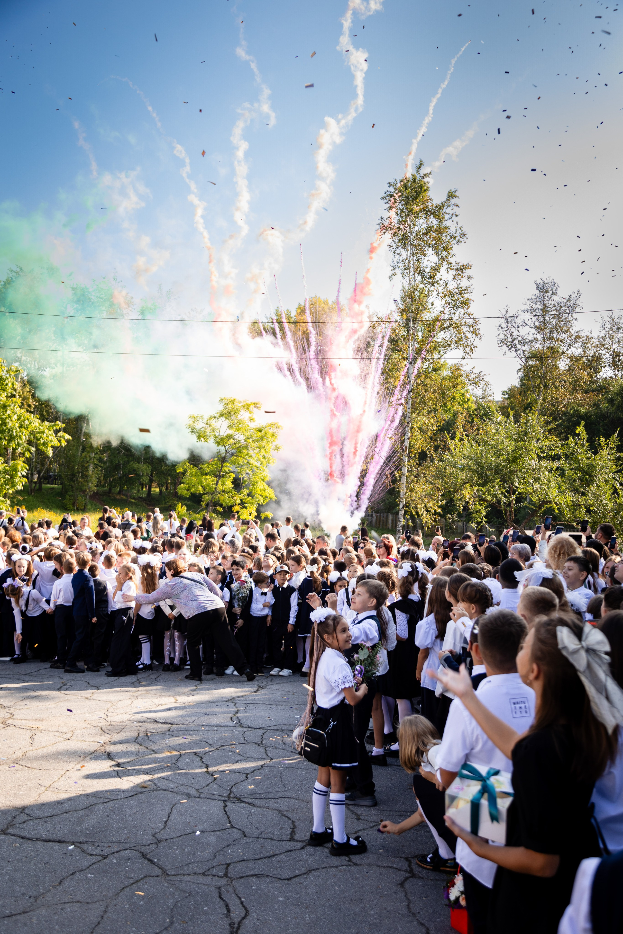 Гимназия № 50. Детский фотограф видеограф в Хабаровске Михаил Орлов