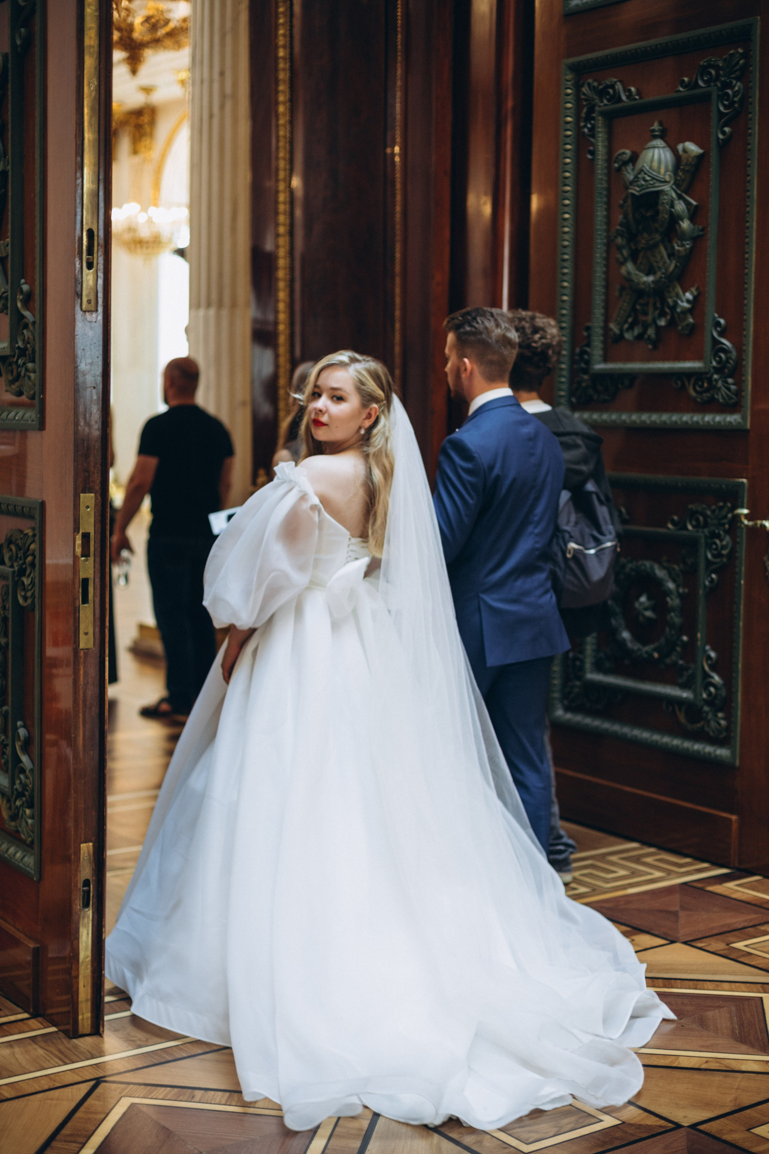 Прогулка в Эрмитаже. Свадебный и семейный фотограф в Санкт-Петербурге Яцына Юрий. Видеоопер