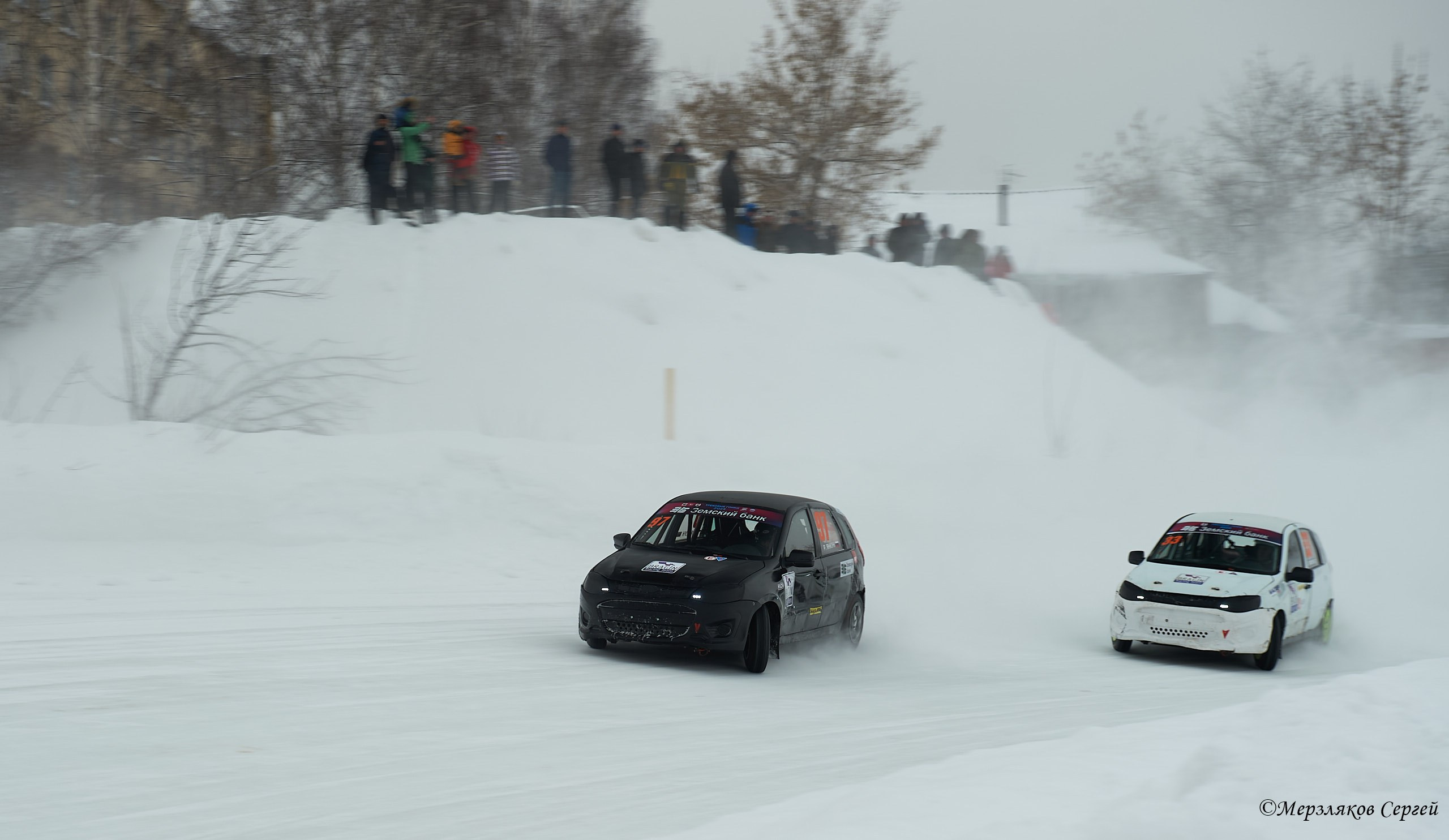 Трековые автогонки на льду Чемпионат России. Спортивный репортажный фотограф в Ижевске Сергей Мерзляков