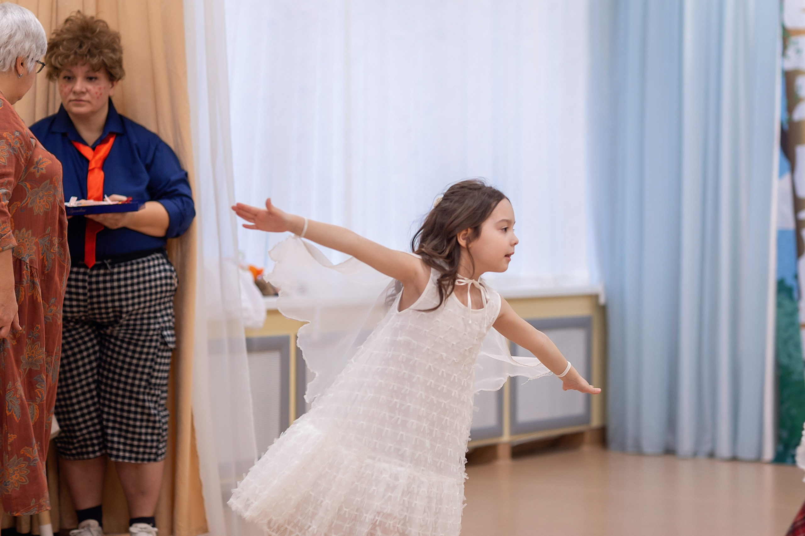 Весенний утренник_старшая группа_2025. Семейный фотограф в Санкт-Петербурге