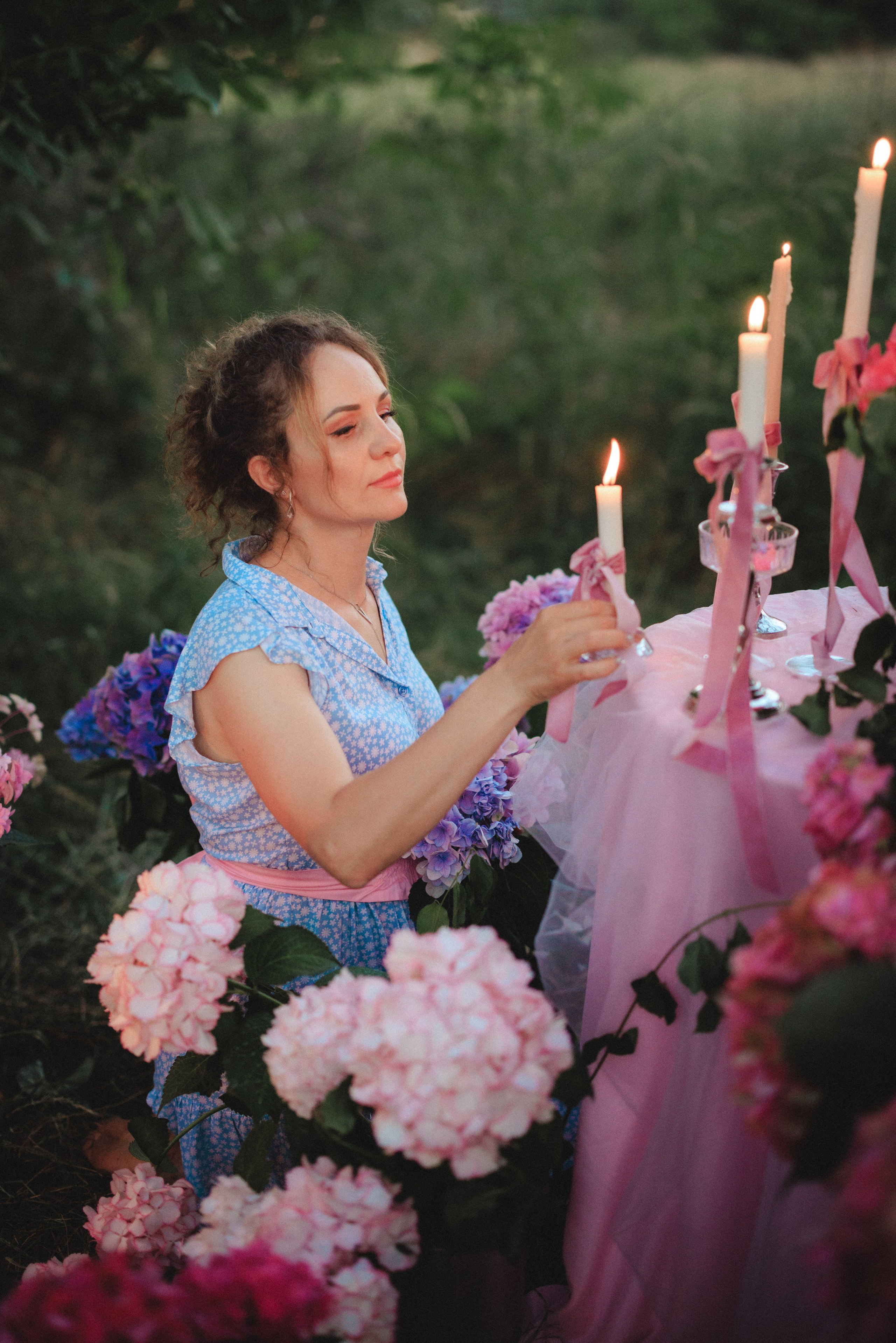 Цветочная фотосессия в лесу. Семейный и детский фотограф в Краснодаре Анна Трашкова