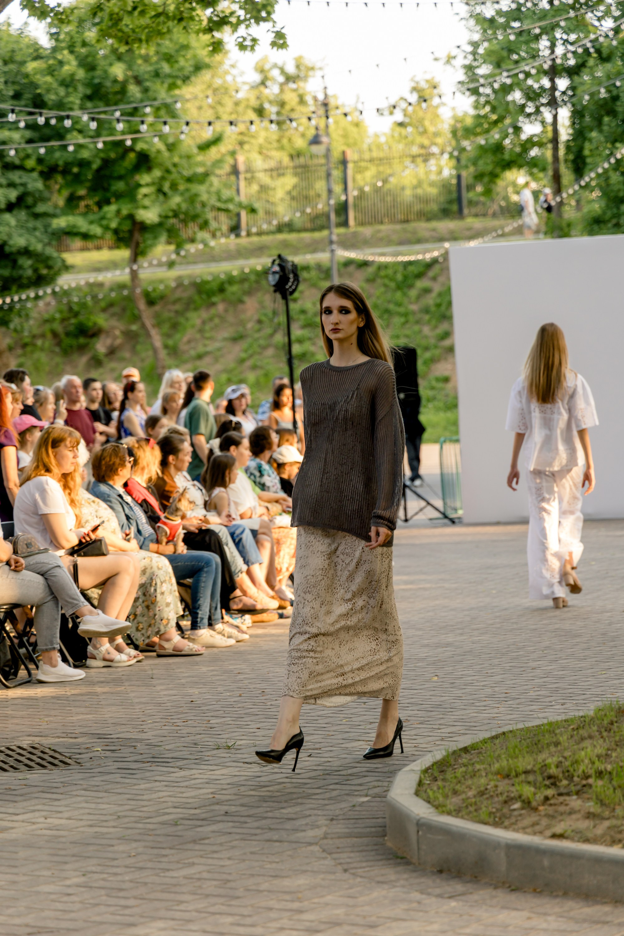 Smolensk Fashion Week 2025_показы_ДЕНЬ 1_ВЕЧЕРНИЙ ПОКАЗ_19:00. Главная