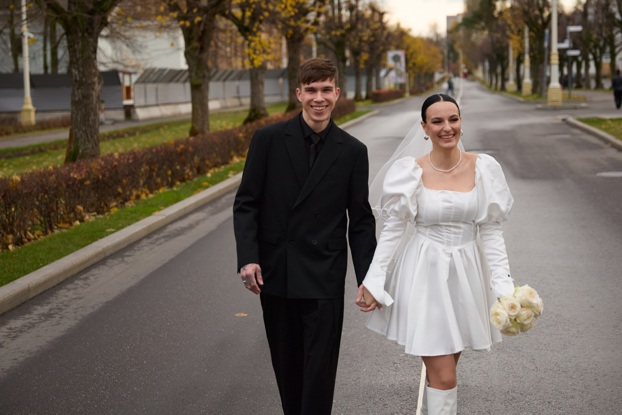 Елизавета и Артем. Роспись ВДНХ. Любовь Юсупова. Фотограф