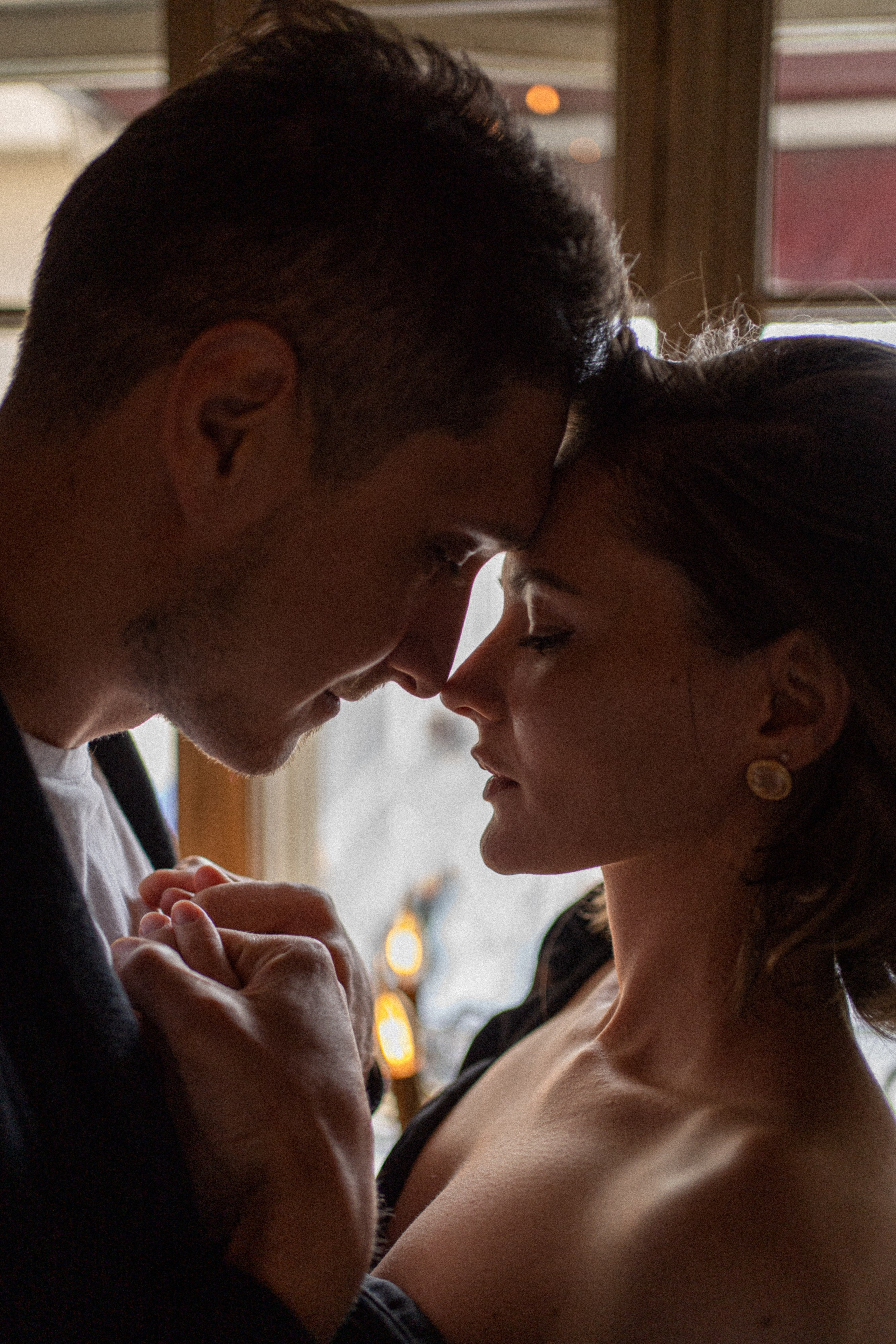 Парижская мелодия II. Главная