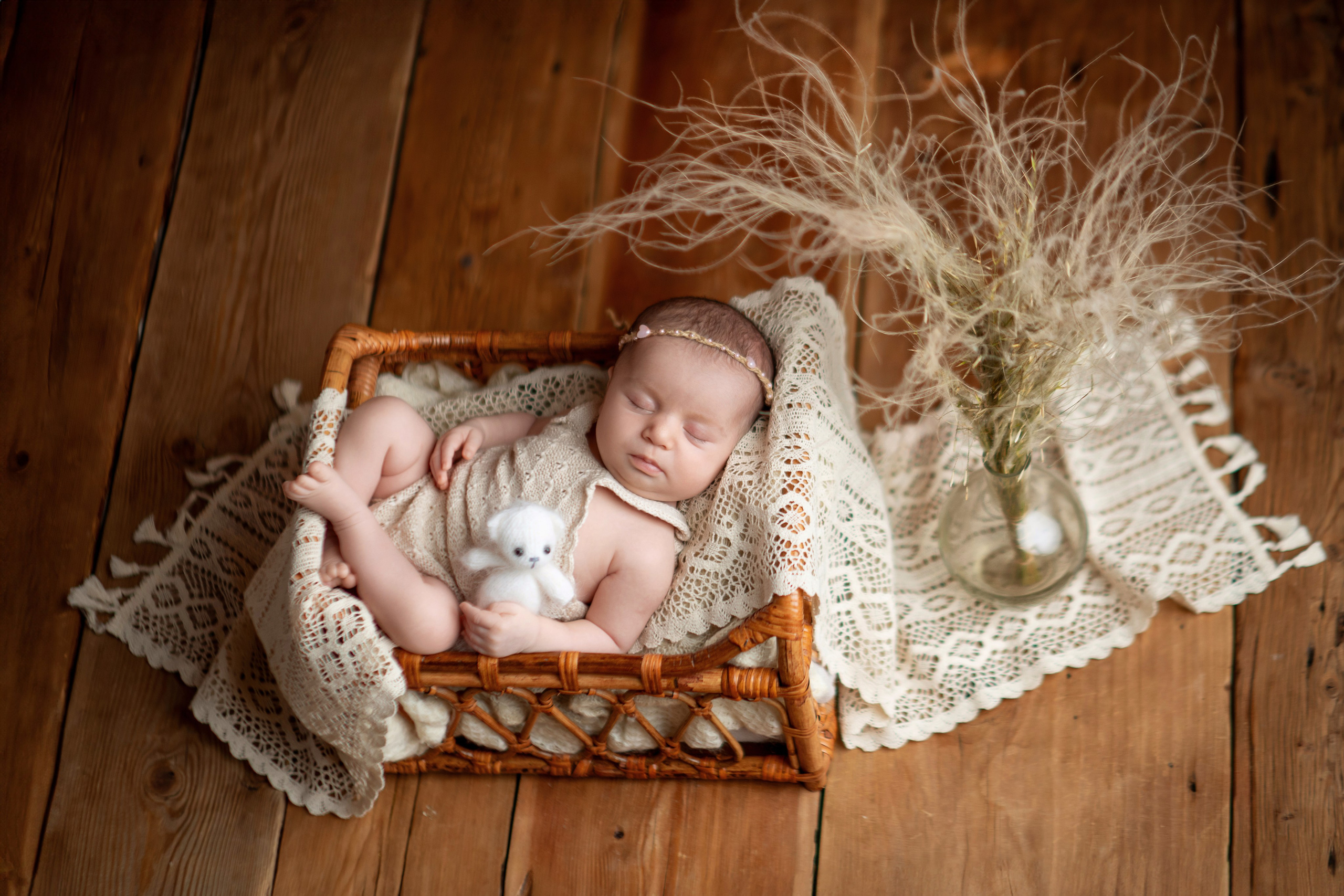 Newborn. Творческая команда Ульяшевы, свадебная и семейная фотография. Кахахста
