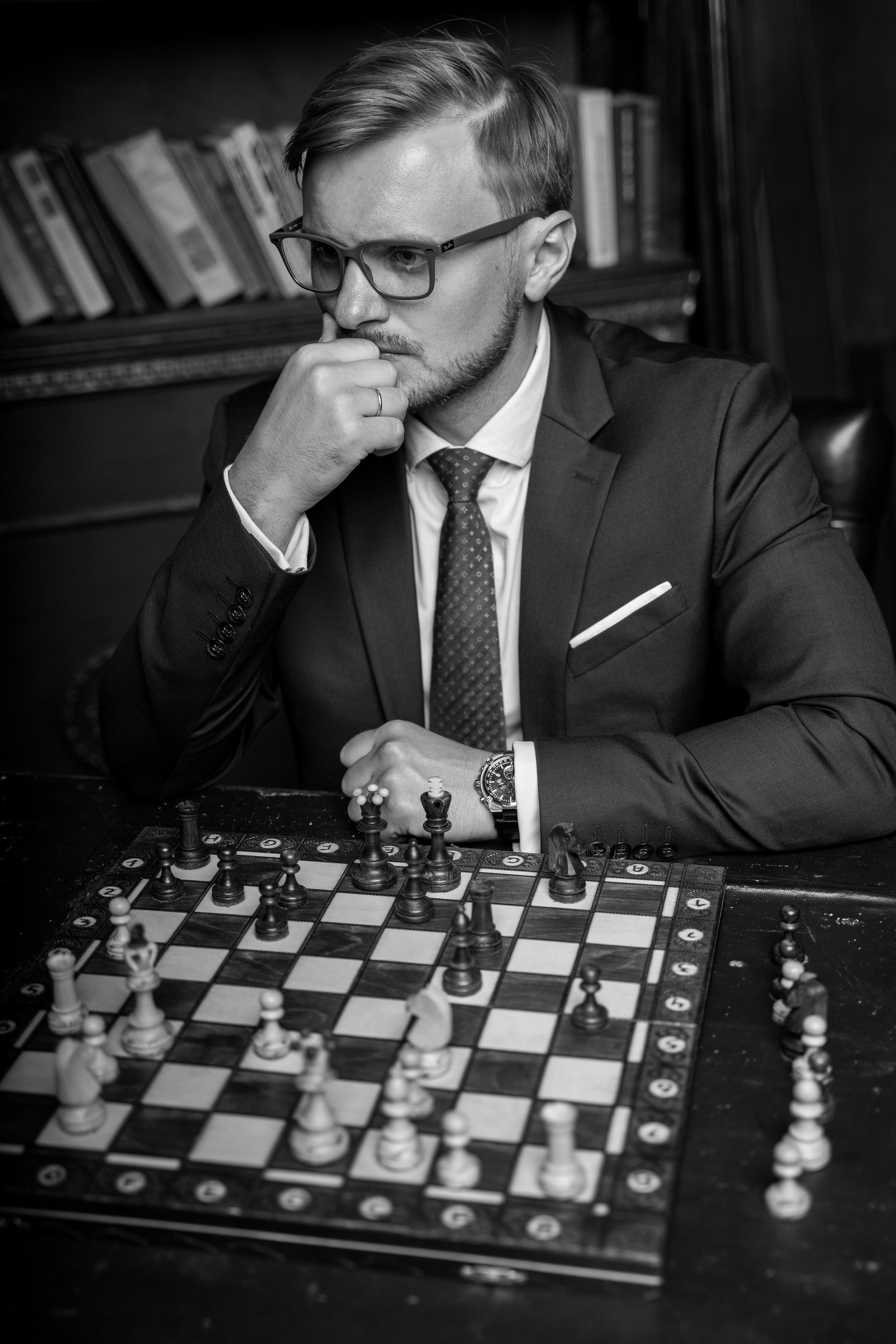 Имиджевые портреты для эксперта. Бизнес-фотограф в Москве — Виталий Агабабян