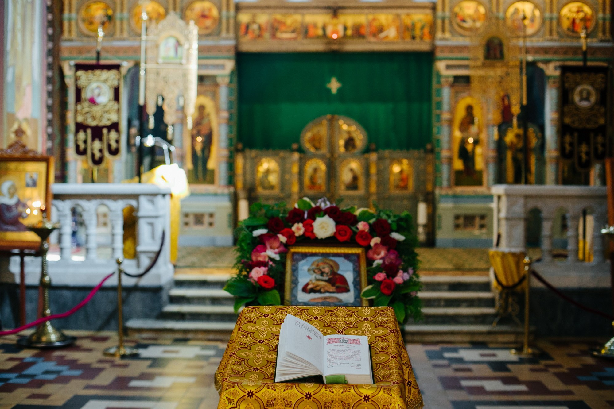 Венчание собор Петра и Павла г.Петергоф, где лучше венчаться в спб, примеры венчания, красивый храм для венчания, душевная церковь повенчаться, обвенчаться в Санкт-Петербурге
