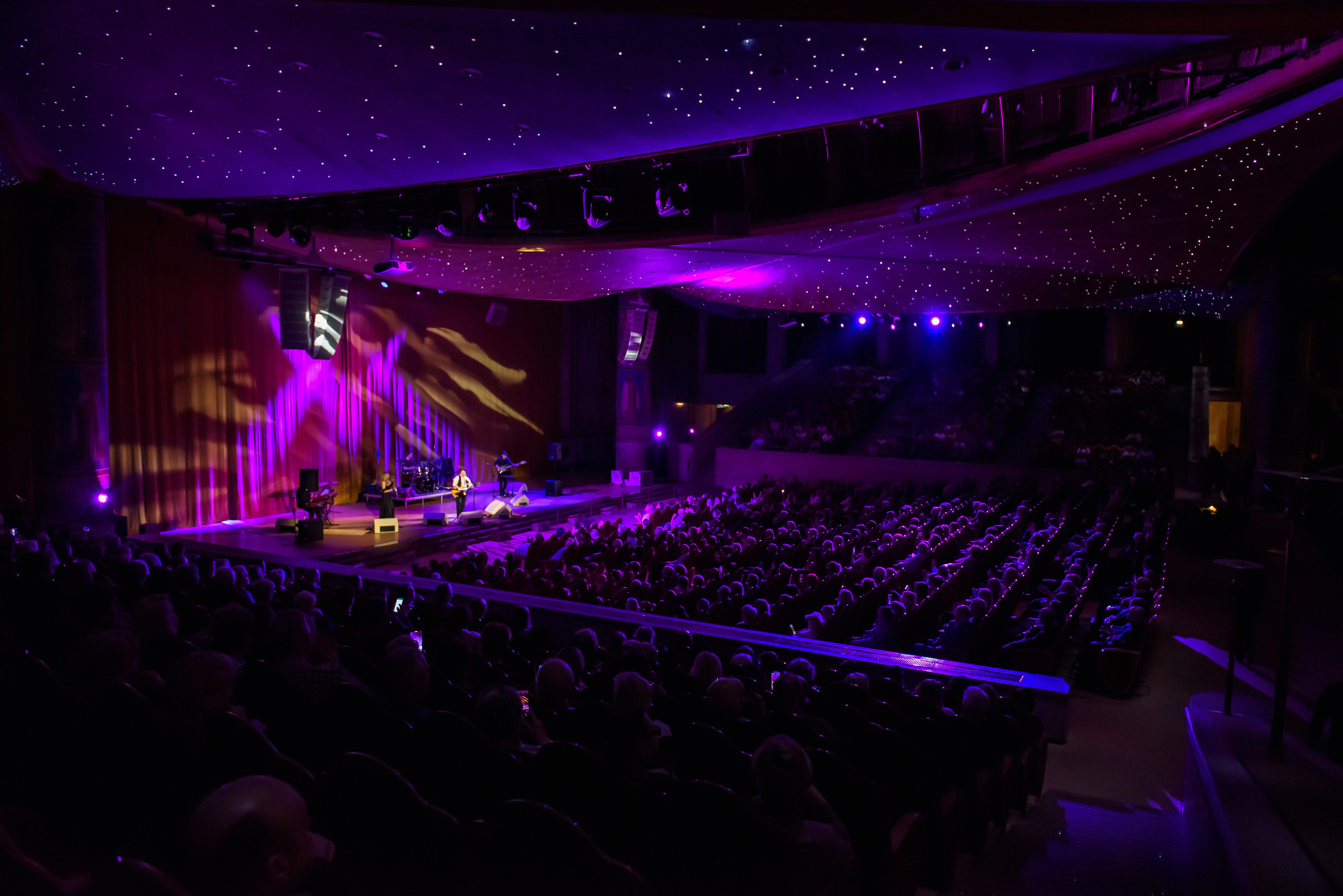 Игорь Саруханов — «Имена на все времена». Бренд-фотограф для экспертов и блогеров в Москве Влада Горбовская