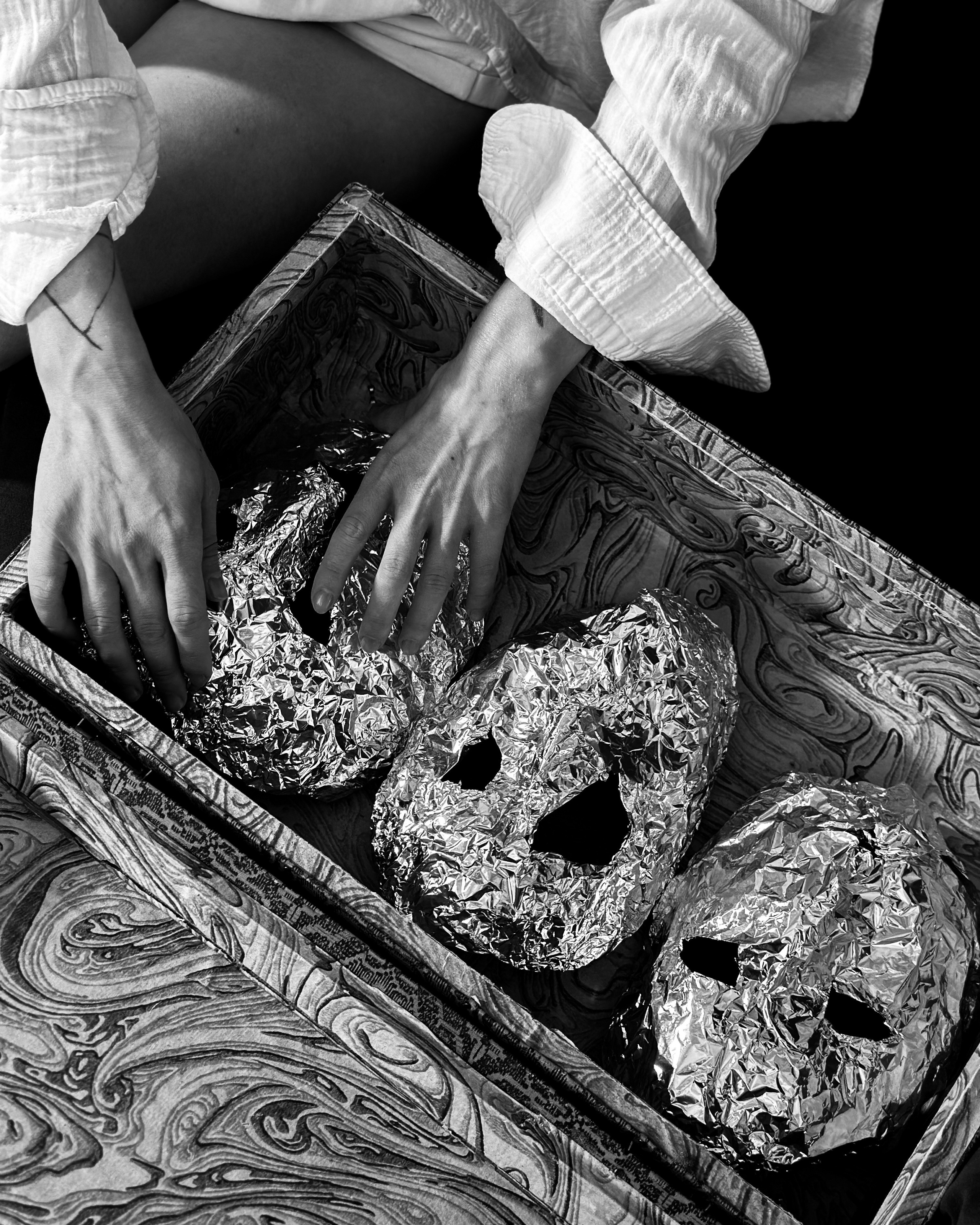 Authentic weight. Anna Sazhenkova photographer and visual artist from Russia