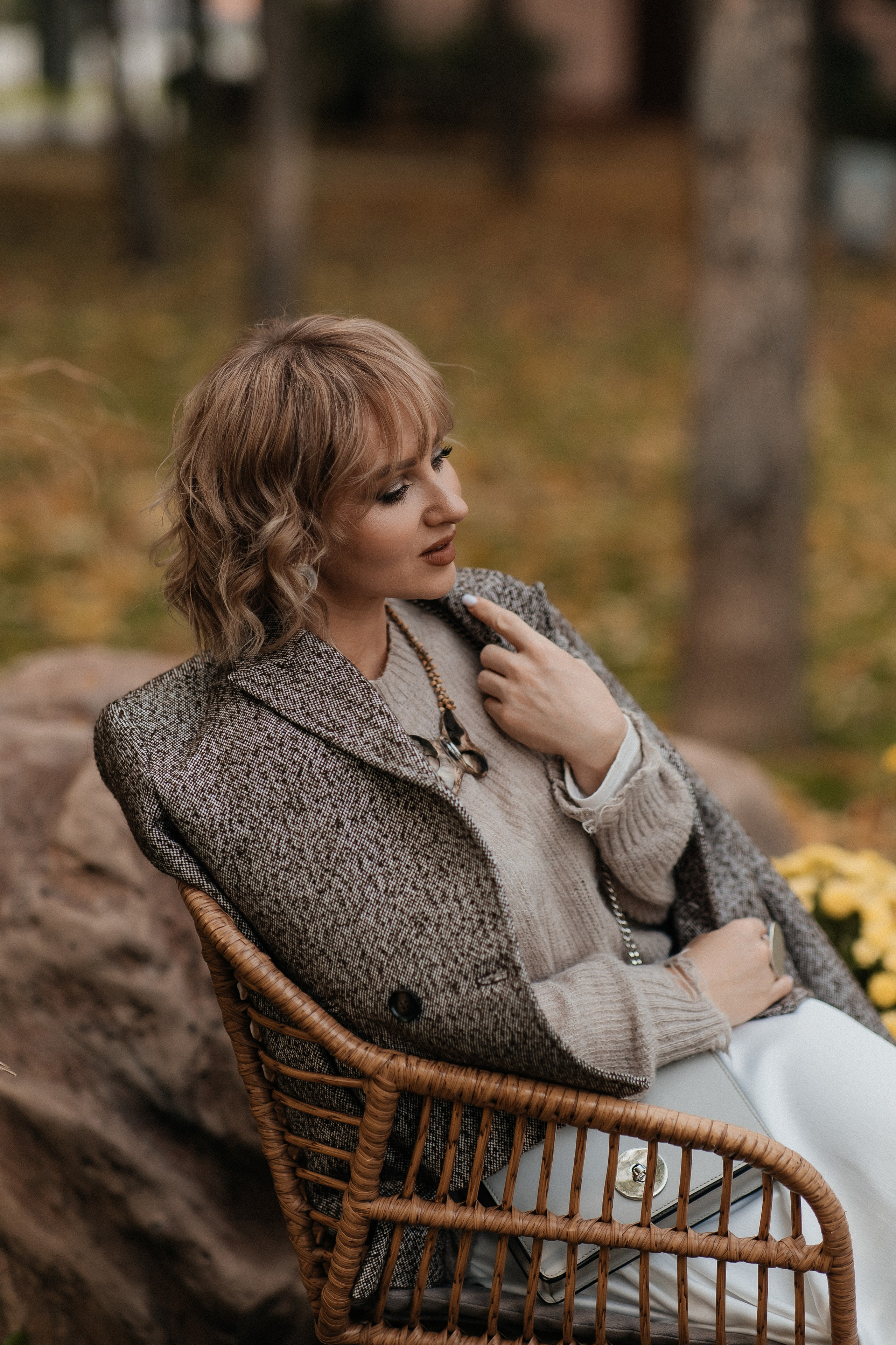 Маша и осень