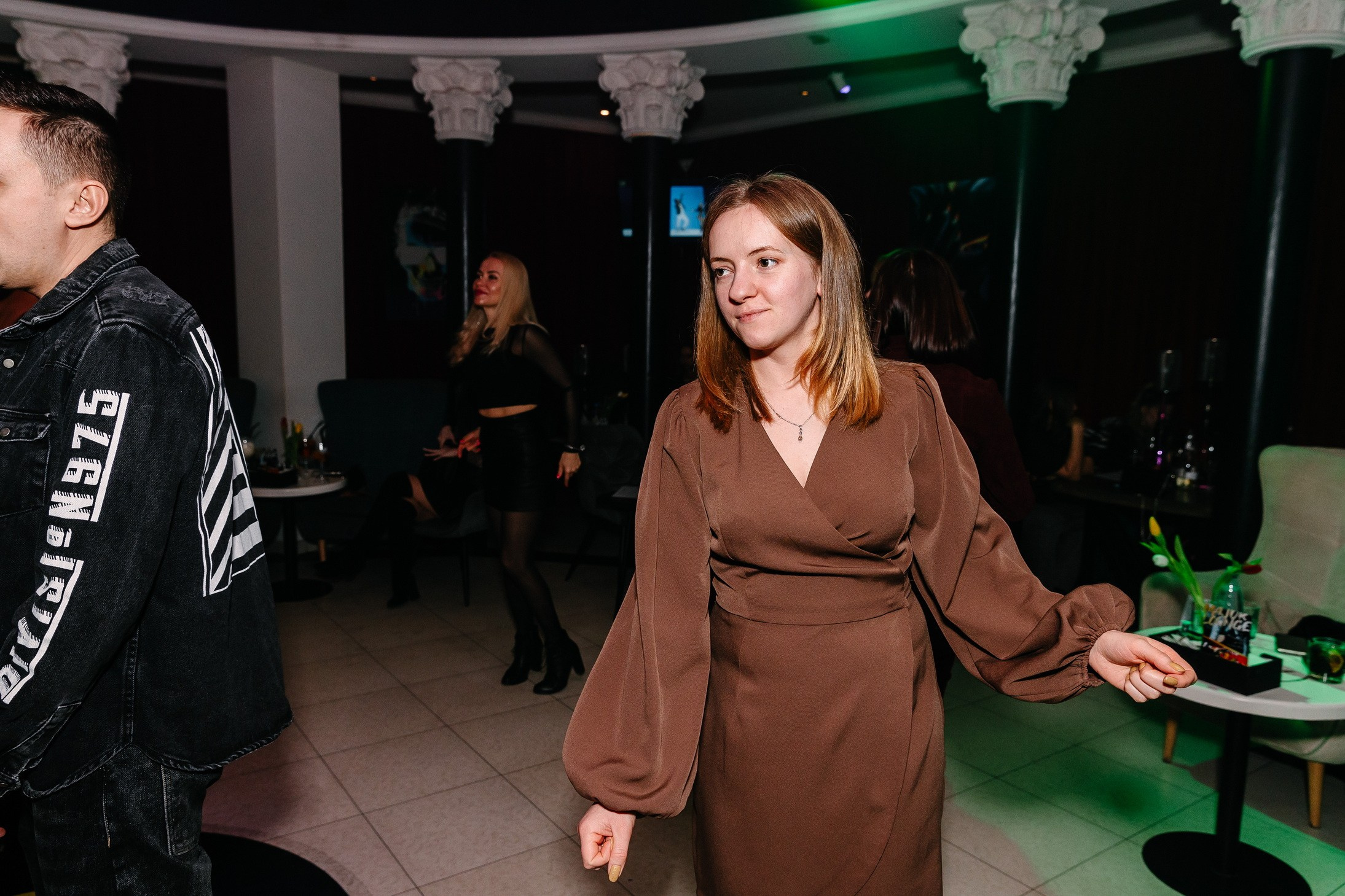 8 марта в лаунж-баре Major 2024. Свадебный, семейный и детский фотограф в Калининграде Елена Кравцова