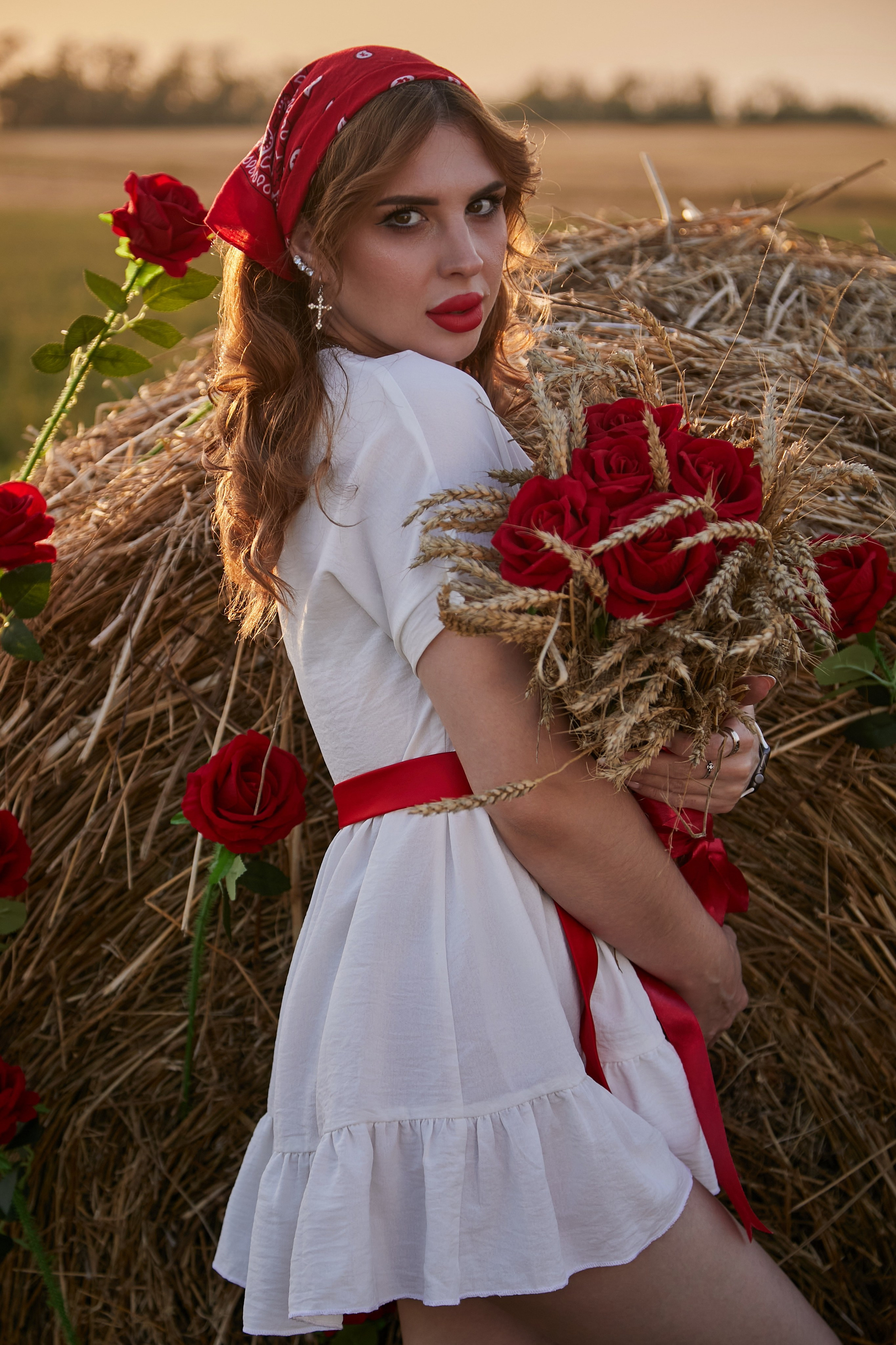 «Розы в соломе». Свадебный и креативный фотограф в ЮФО и МСК