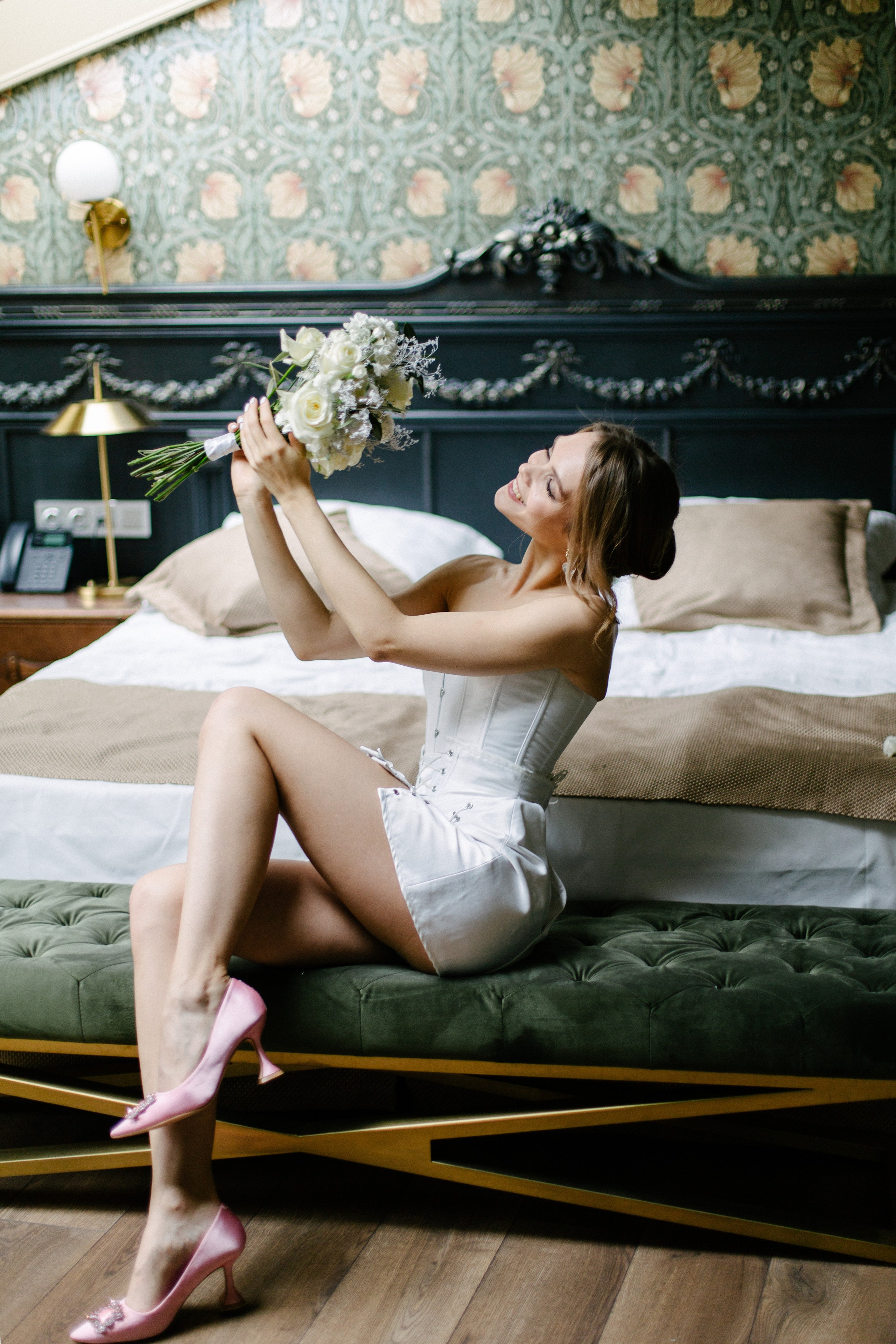 Свадебная фотосессия в бутик отеле Арбат 6, свадебный фотограф в Москве