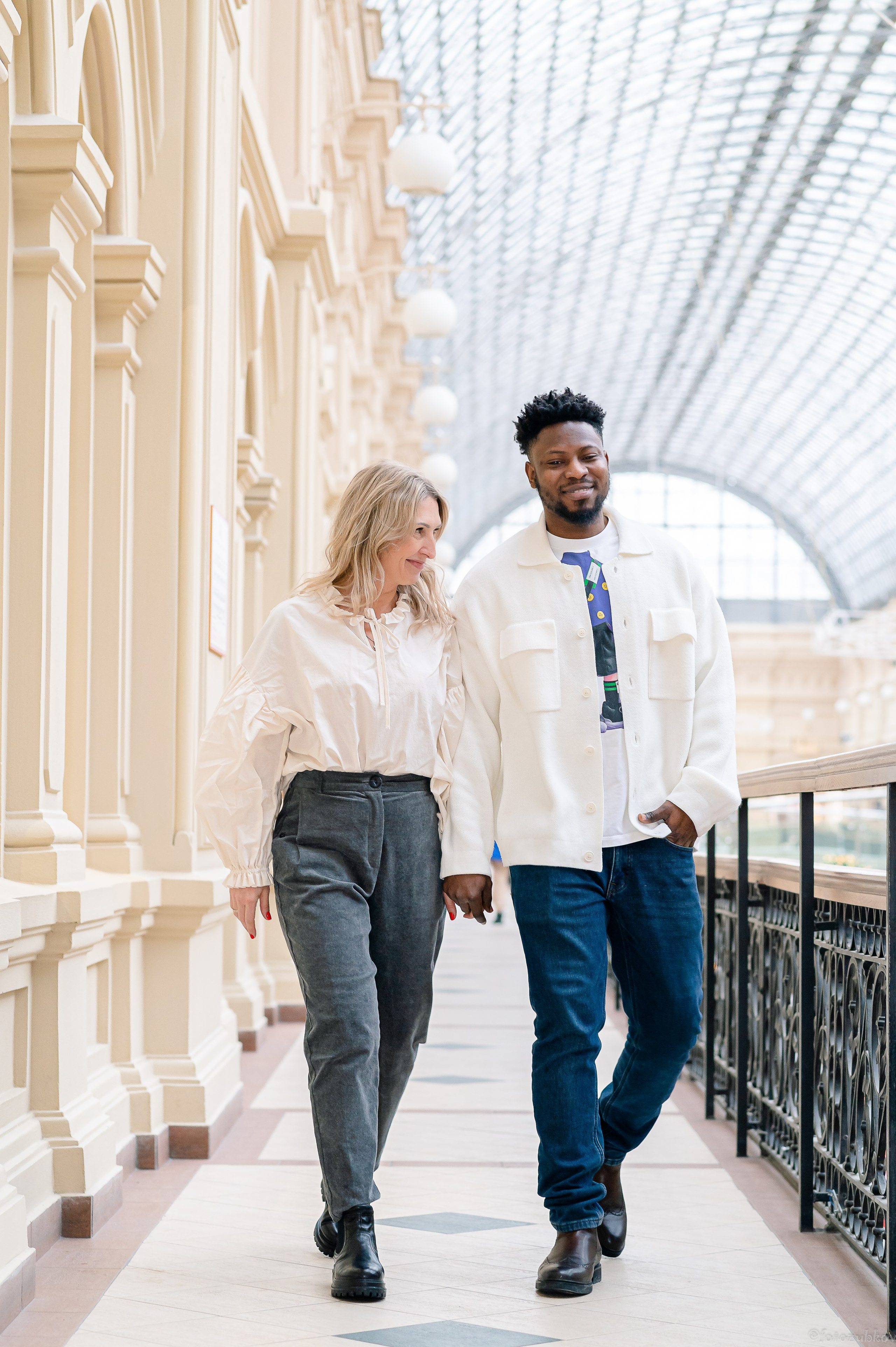 Влюбленные в Гуме