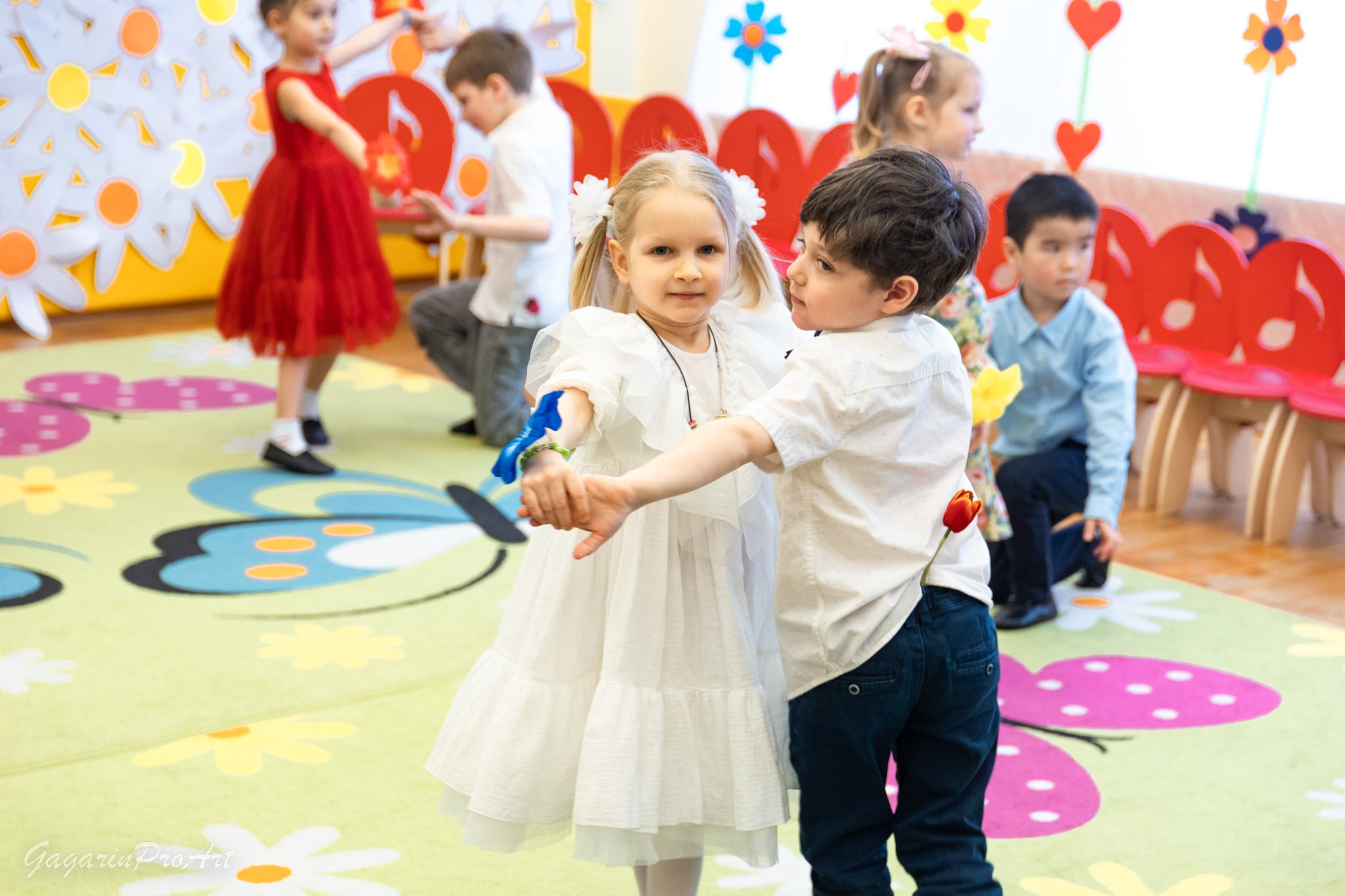 Фотограф в детский сад на утренник и праздник. GagarinProArt