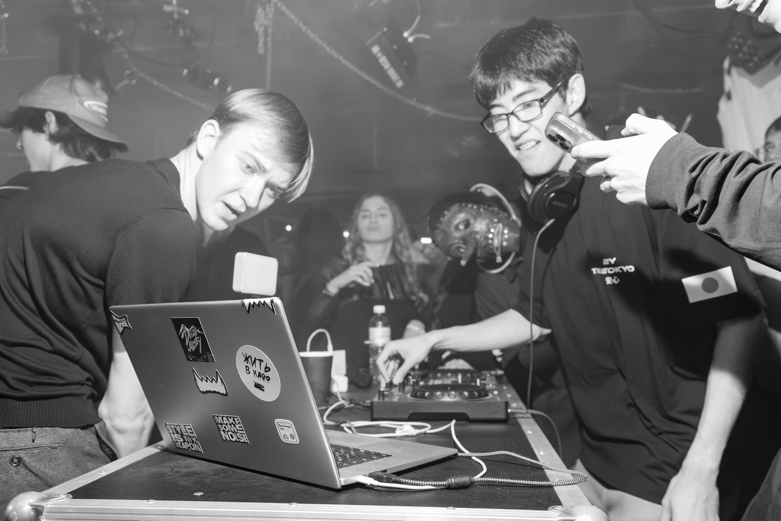 ВЫШКА WAVE — HALLOWEEN. Портретный фотограф в Алматы