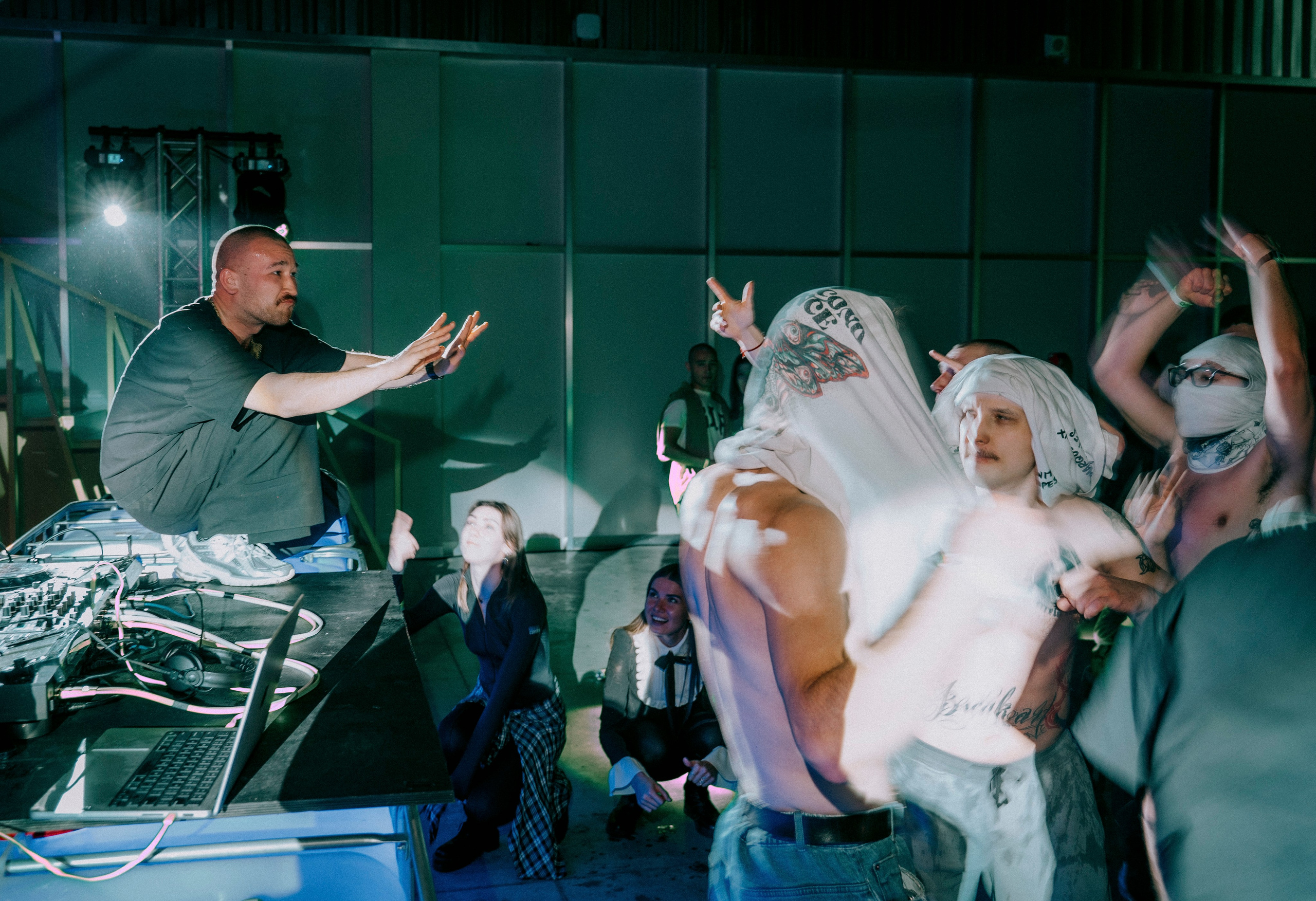 Ночная Смена в Ураме / 2023. Саша Копылов, фотограф в Казани