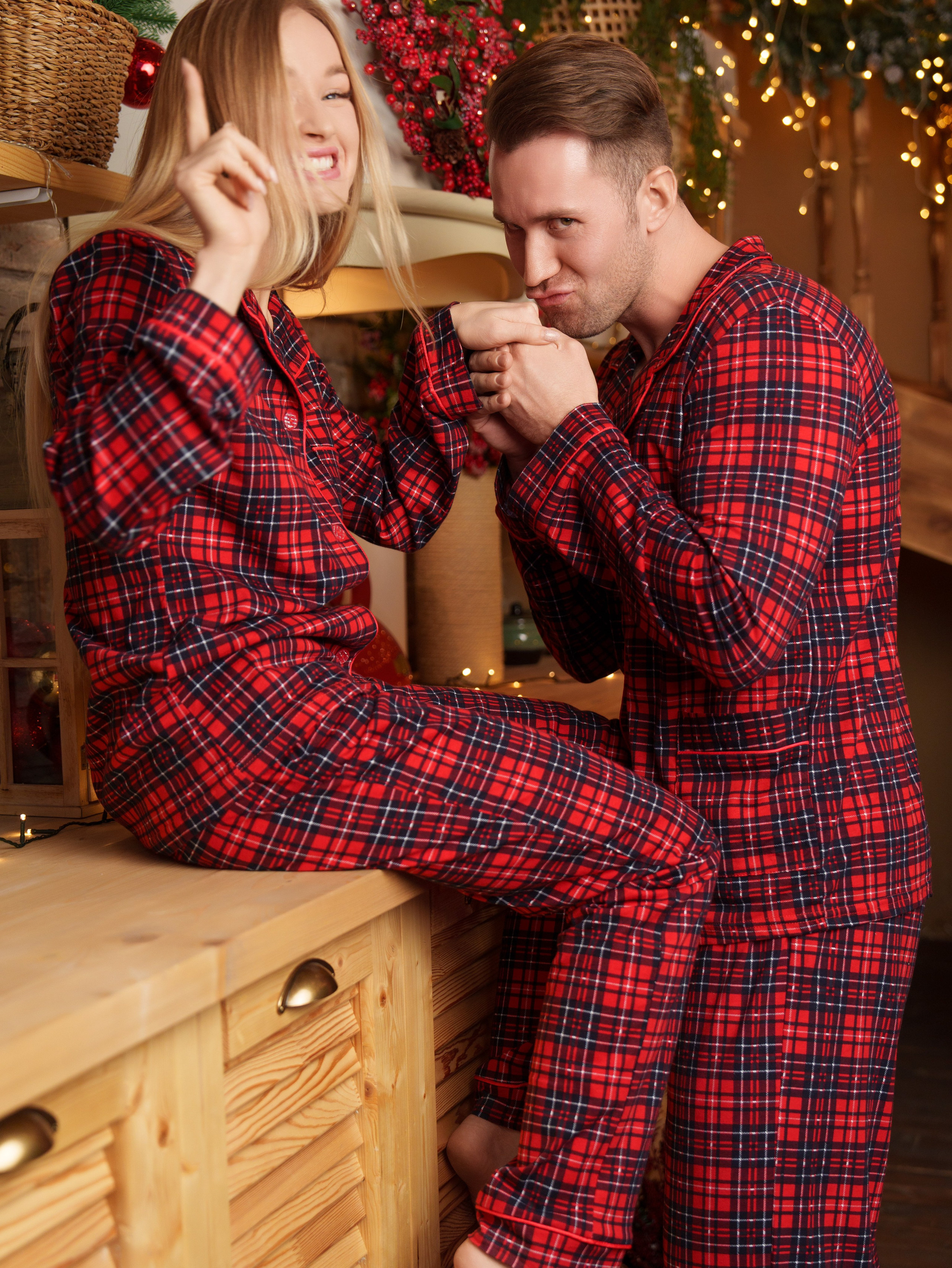 Съемка для WB «Красные пижамы». Портретный и Контент фотограф Григорий Семенов (Grifon) в Ижевске