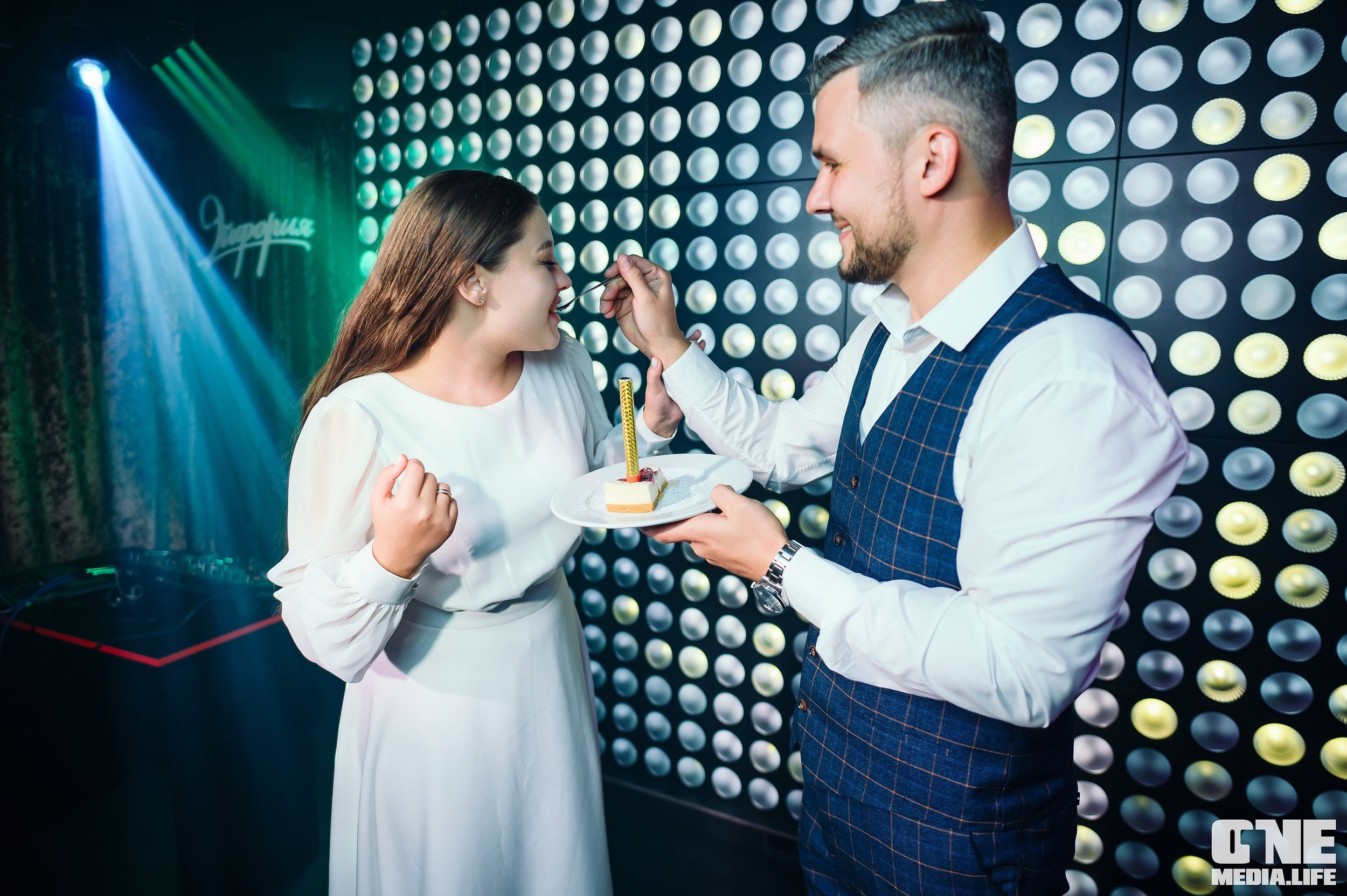 Фоторепортаж из караоке-клуба Эйфория. One Media Life: фоторепортажи, фотоотчеты с мероприятий и заведений