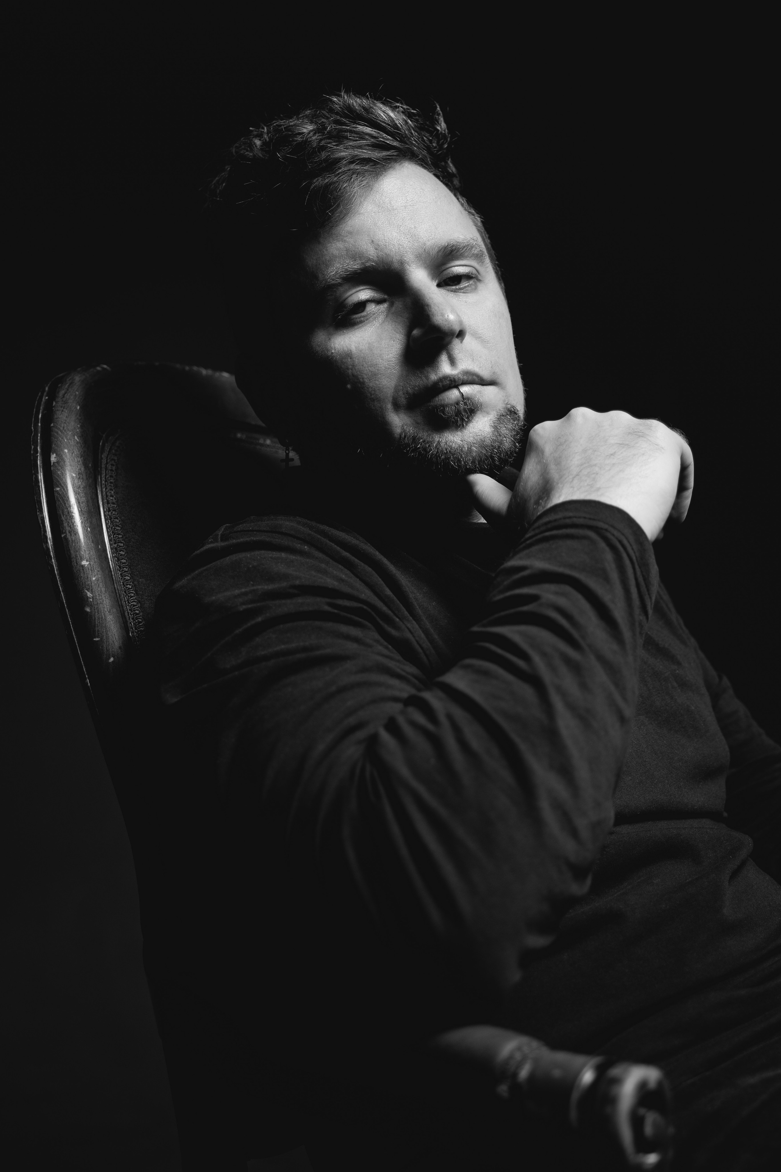 Стас. Фотосессия в Спб в студии, фотограф Панютина Марина