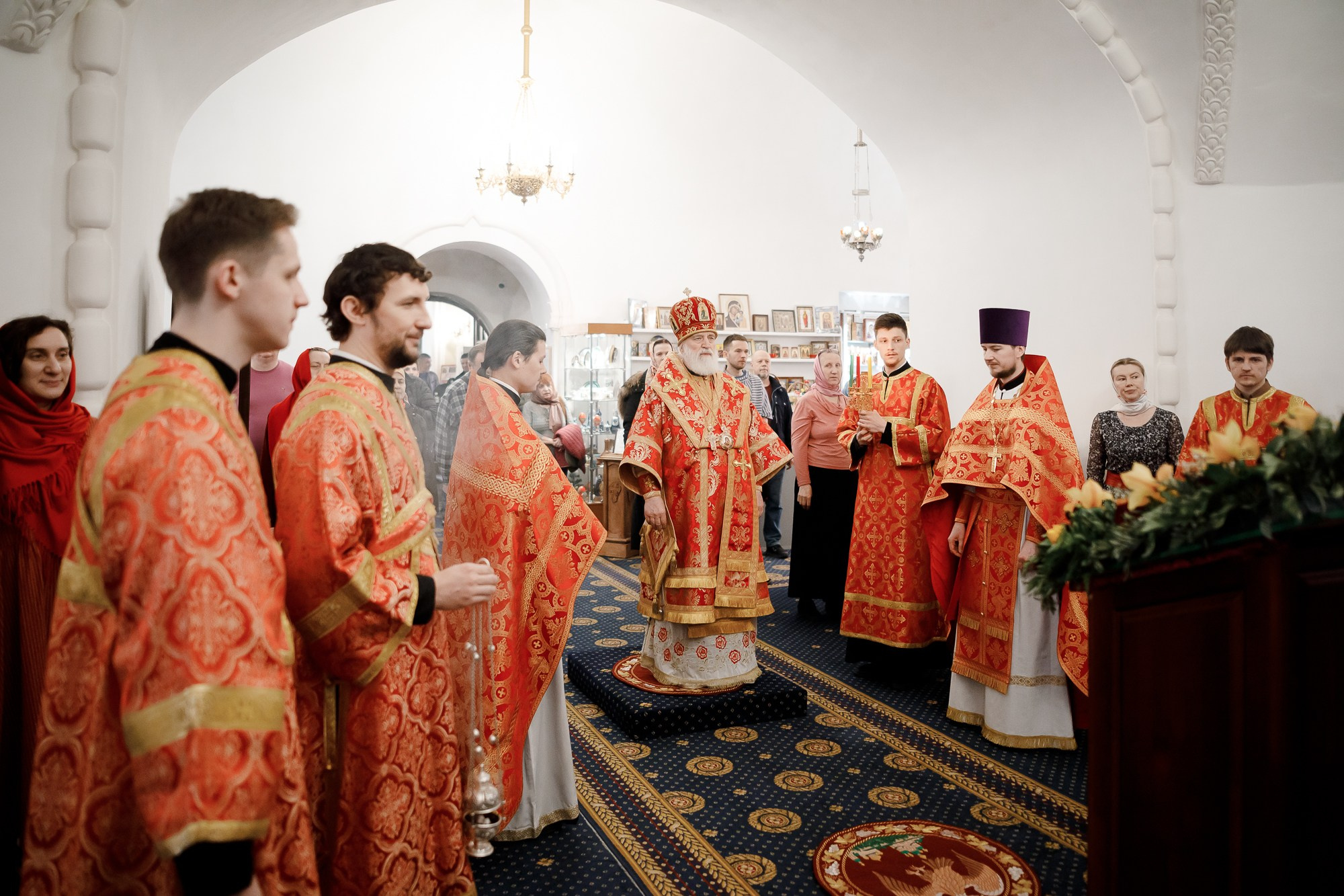 Служение митрополита Павла в среду Светлой седмицы. Храм апостола Иоанна Богослова под Вязом. Фотограф на венчание, крещение