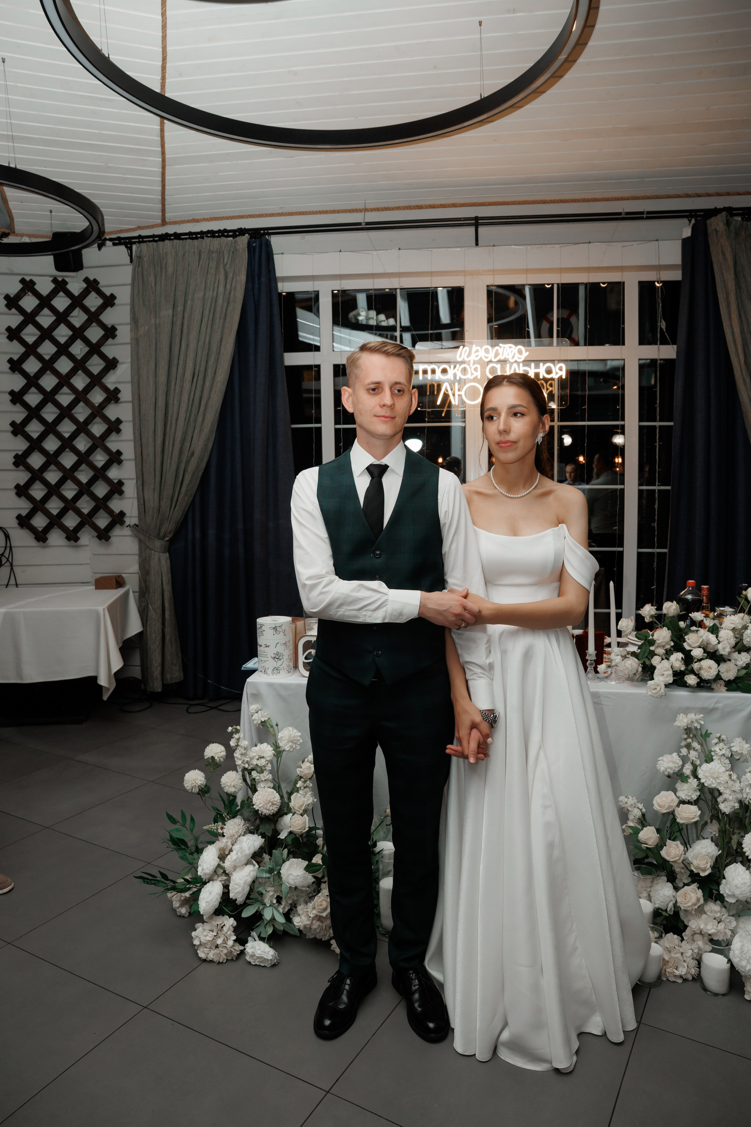 Регистрация в отеле Fish Point, ЗАГС Бутово, прогулка в Остафьево. Свадебный и репортажный фотограф (Москва, Королев и другие)