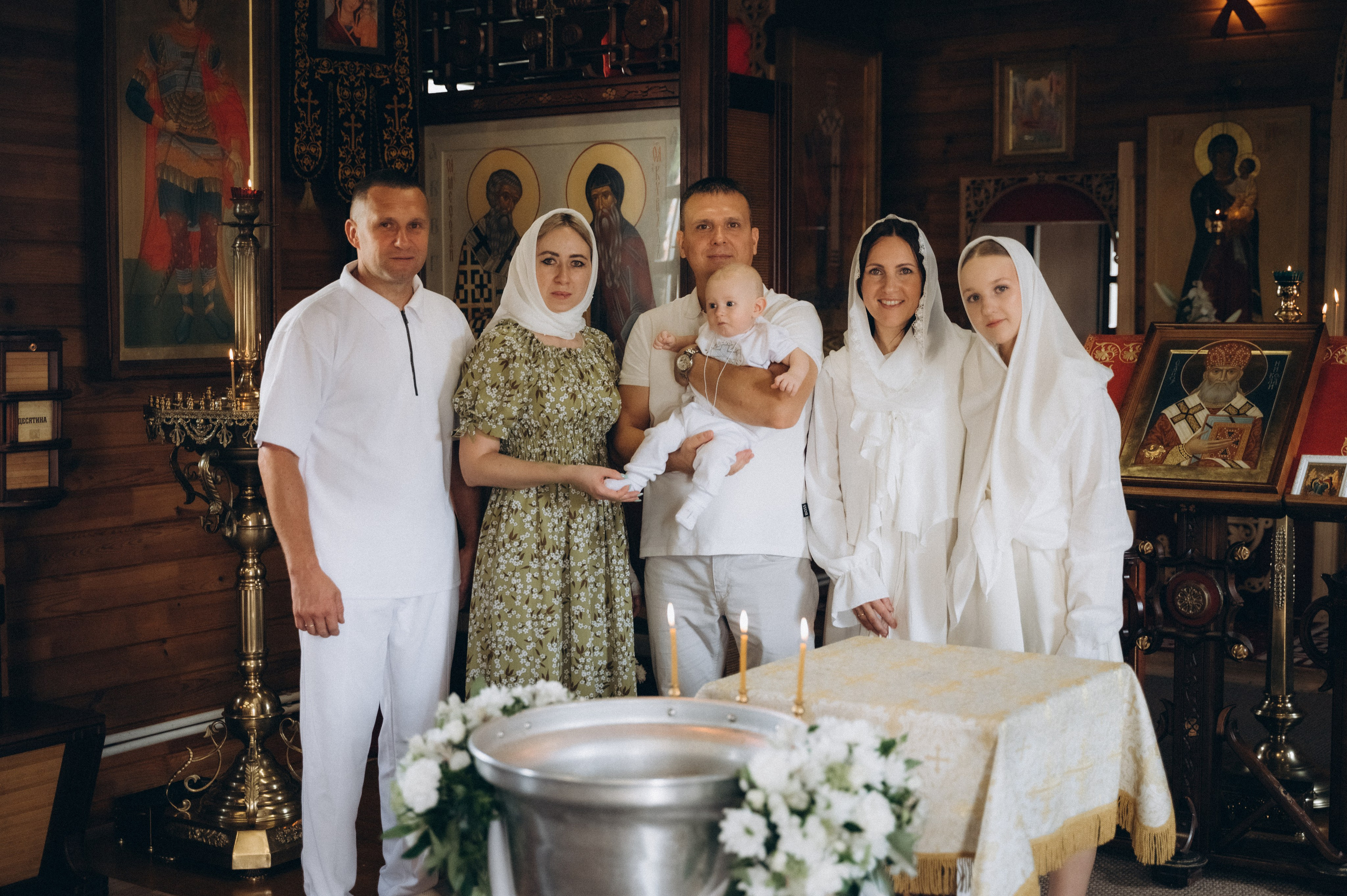 Крещение Марка (ХРАМ СВЯТИТЕЛЯ НИКОЛАЯ ЯПОНСКОГО). Семейный фотограф в Минске Дарья Дреко