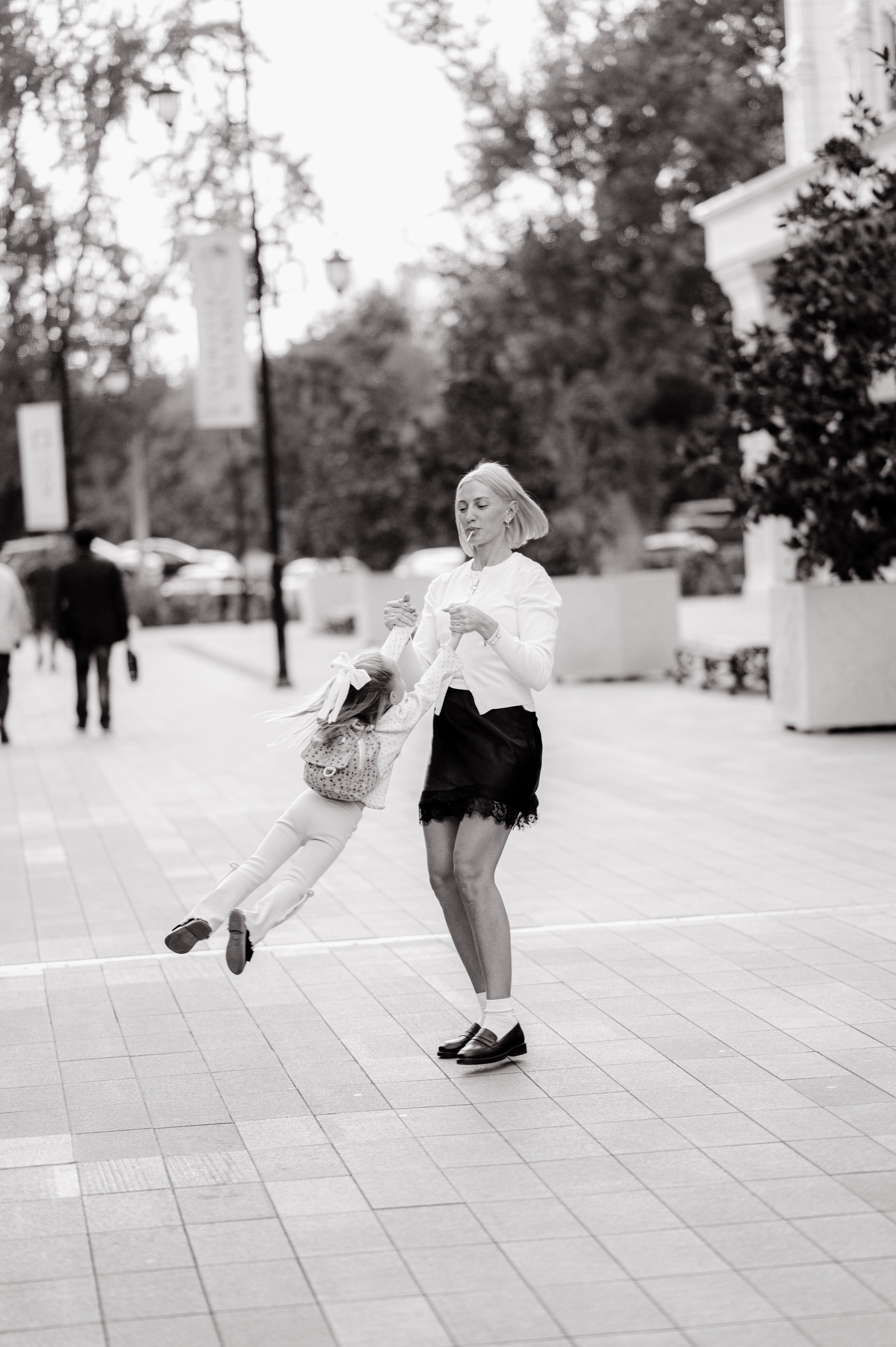 ЧБ прогулка. Детский и семейный фотограф