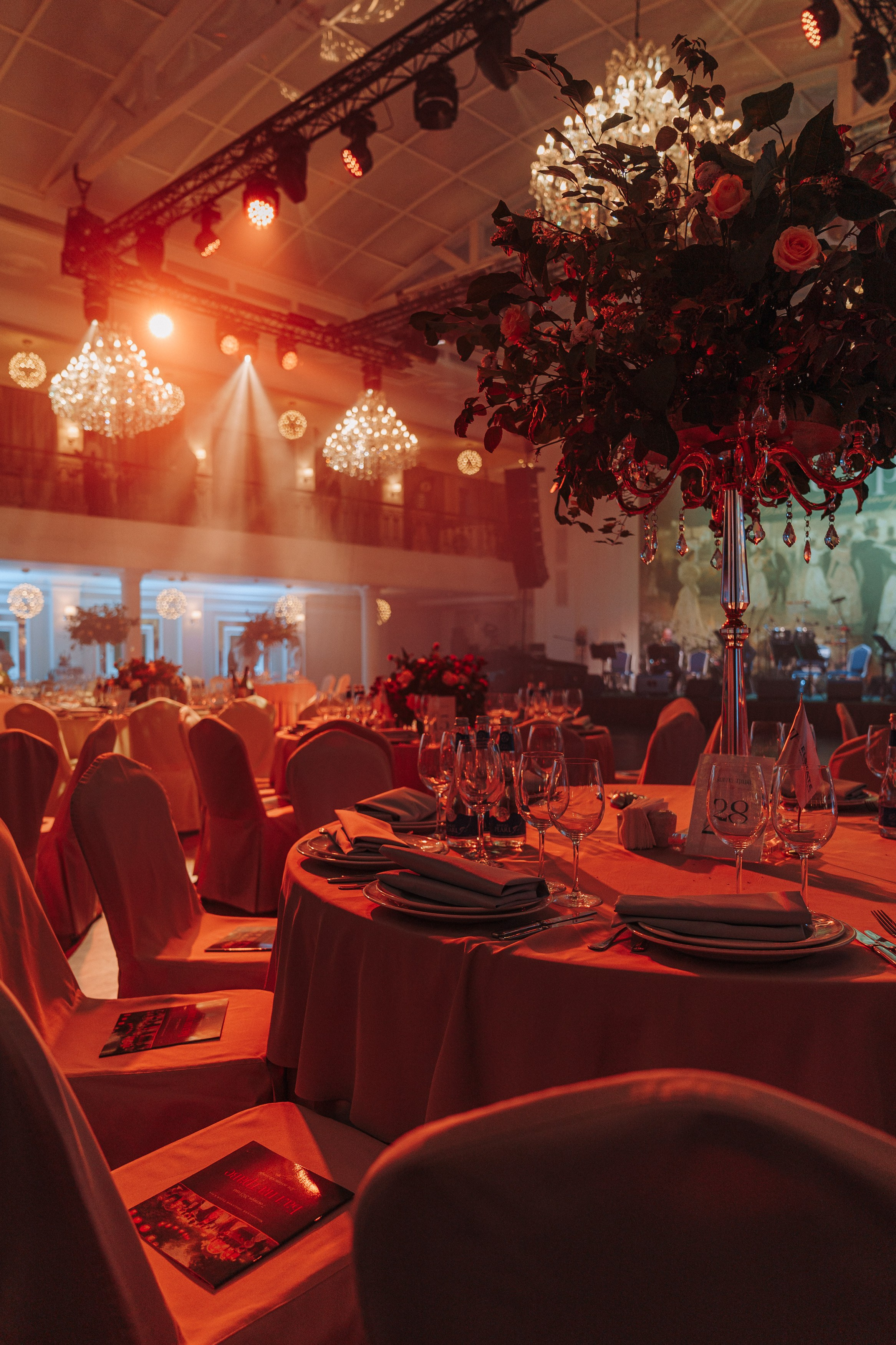 Бал на траве. Студия коммерческой фотографии в Москве и области