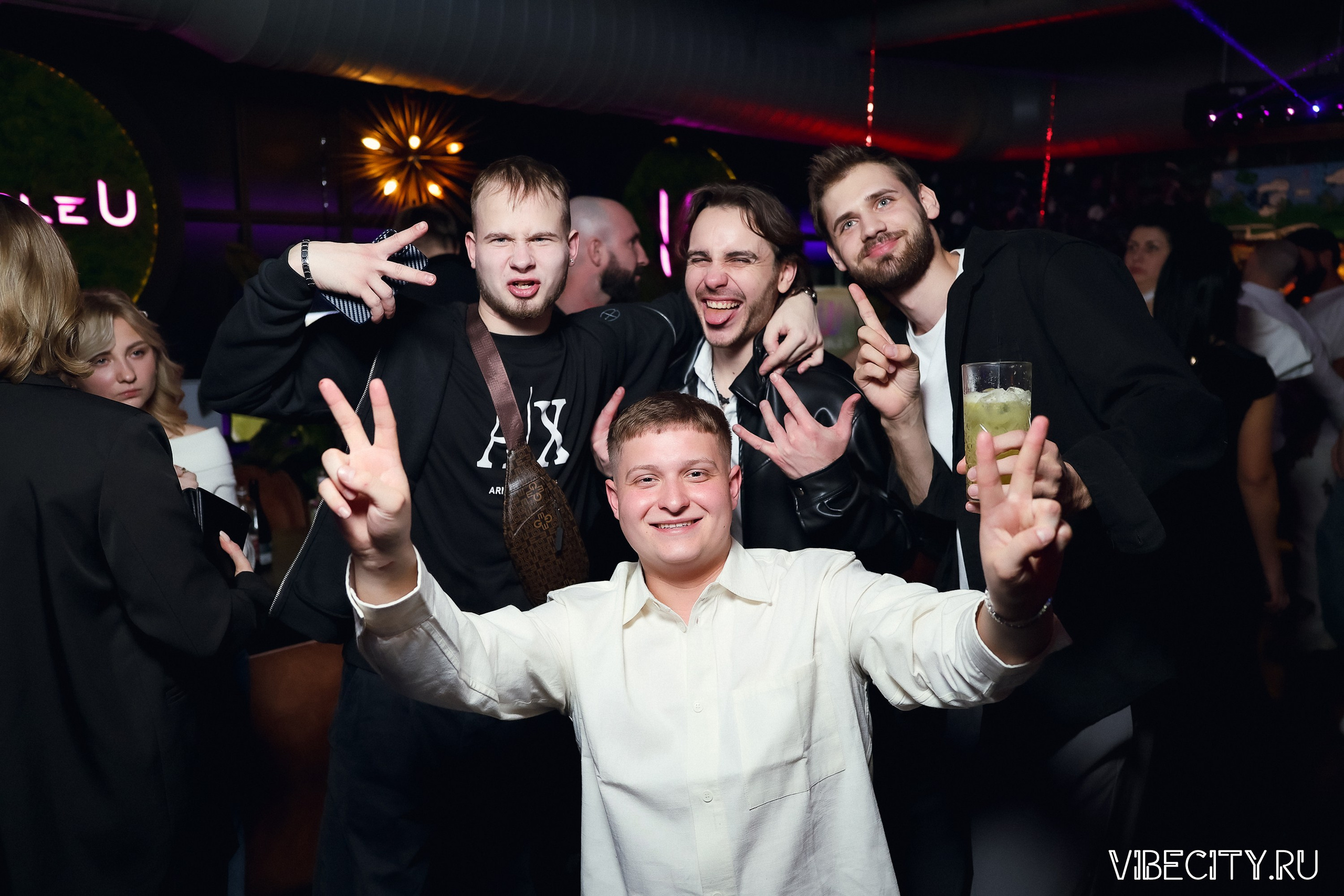 DOUBLE U. VIBECITY.RU Вайб Сити Ру Фоторепортажи Фотоотчеты Калининград