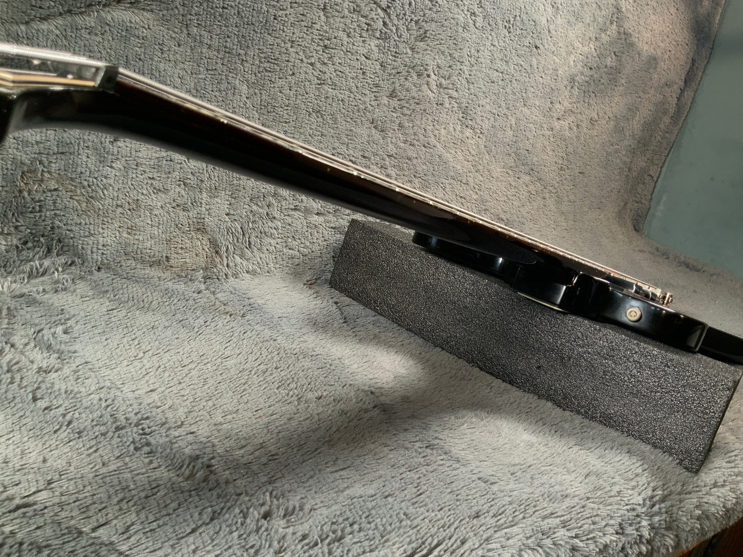Epiphone Thunderbird IV China 2000's
