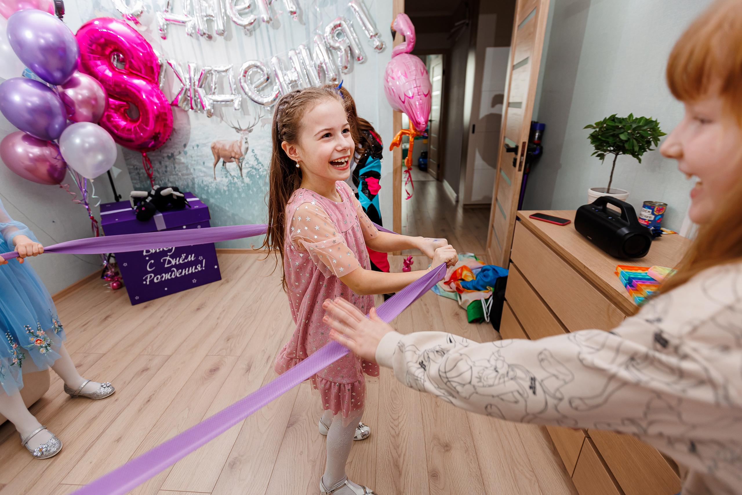 День рождения Вики. Съёмка дома. Семейный и детский фотограф Комина Елена, Власиха, Одинцово