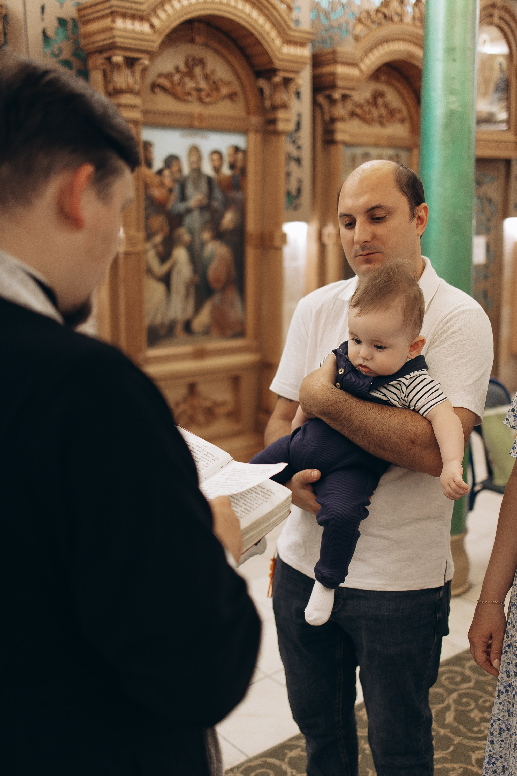Таинство Крещения Михаила. Семейный фотограф в Краснодаре Храмова Анна