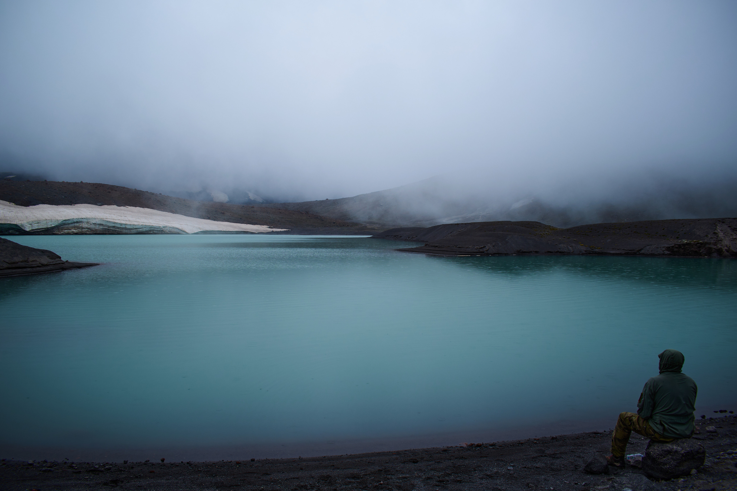 Туман на озере Бирджалы