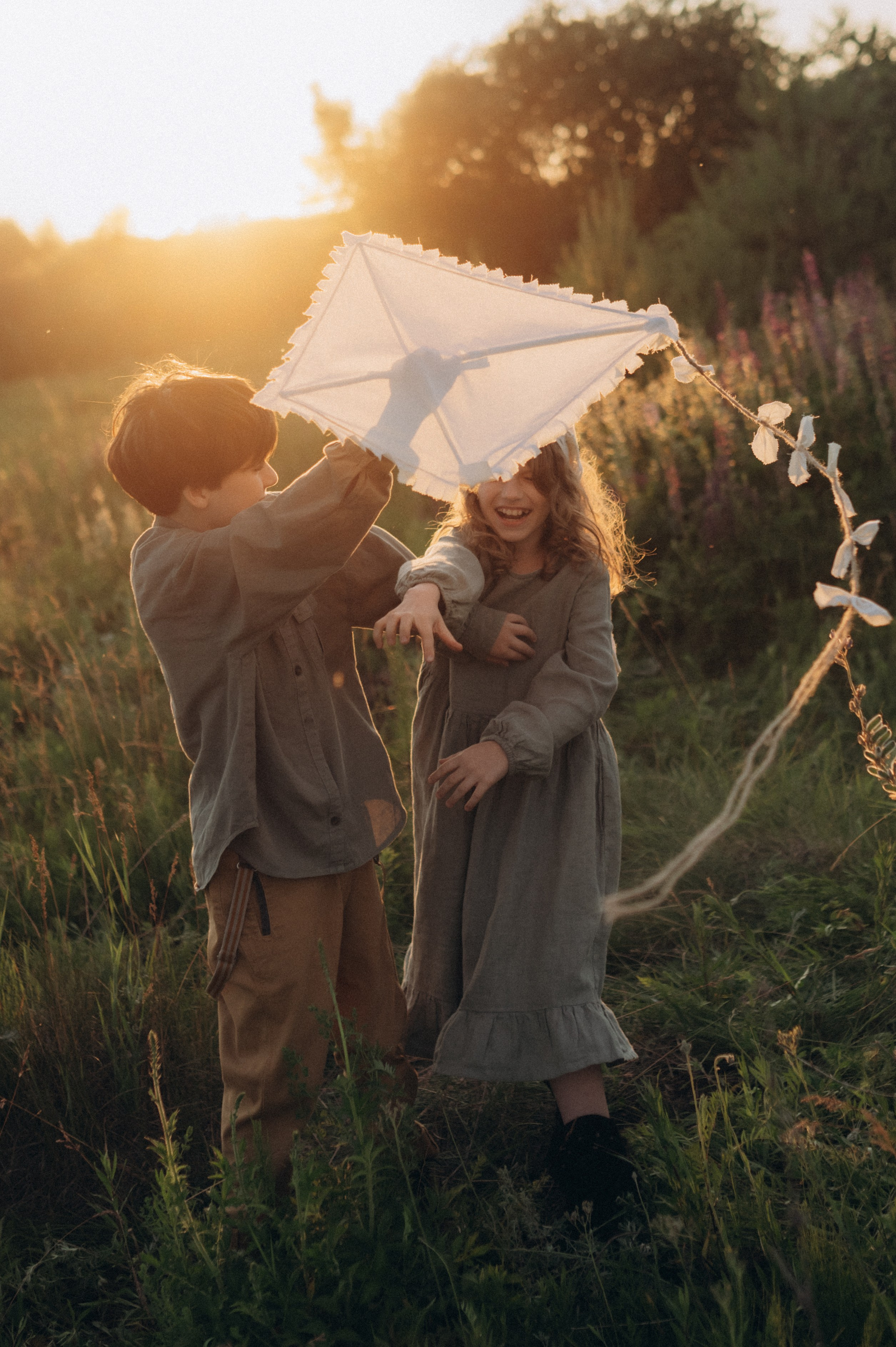 Соня и Захар — первая любовь и воздушный змей. Фотограф Мария Стрелкова