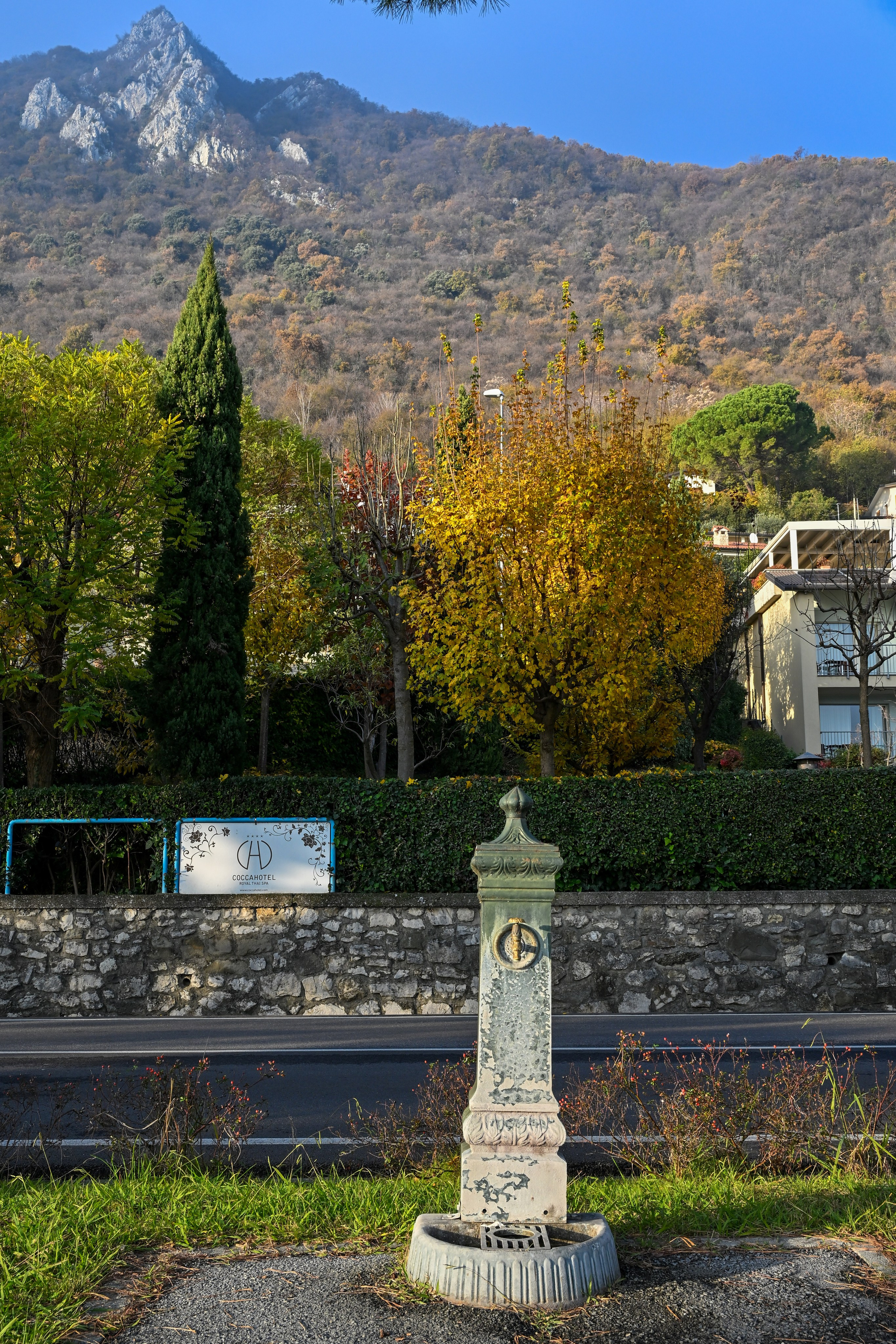 Lago d'iseo and hotel. Фотограф Минск