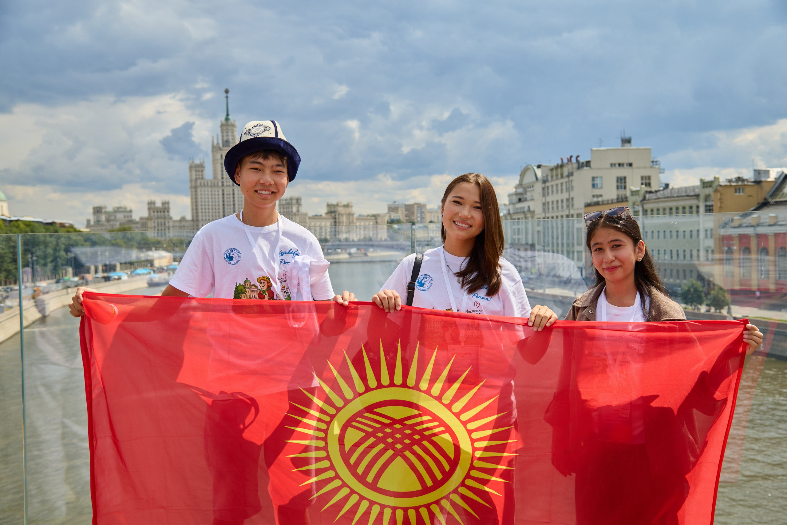 Здравствуй Россия! 2026. Akhmedov Team × Medoed Production — фото и видеопродакшен для мероприятий