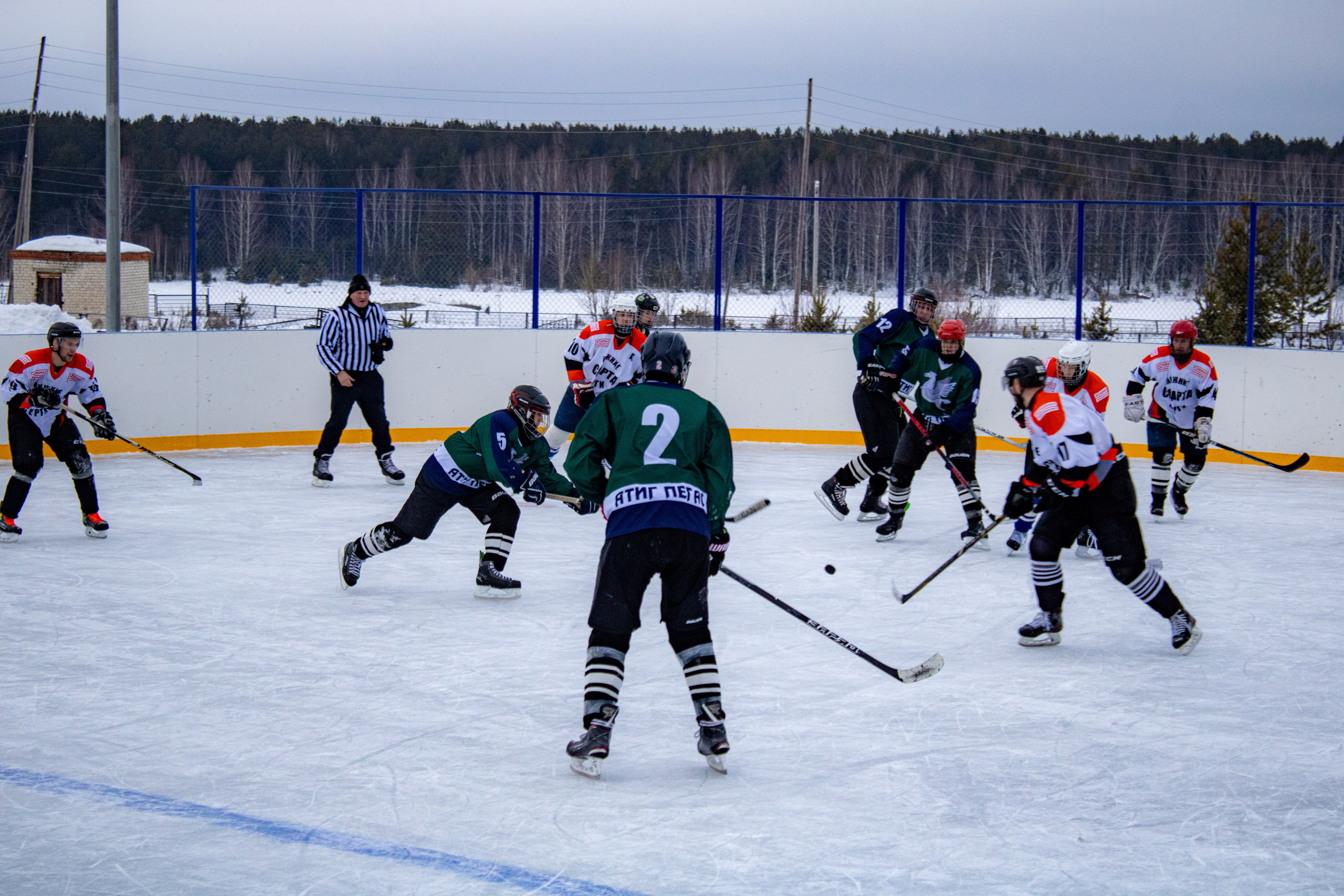 Хоккей г.п Атиг-г.Нижние Серги