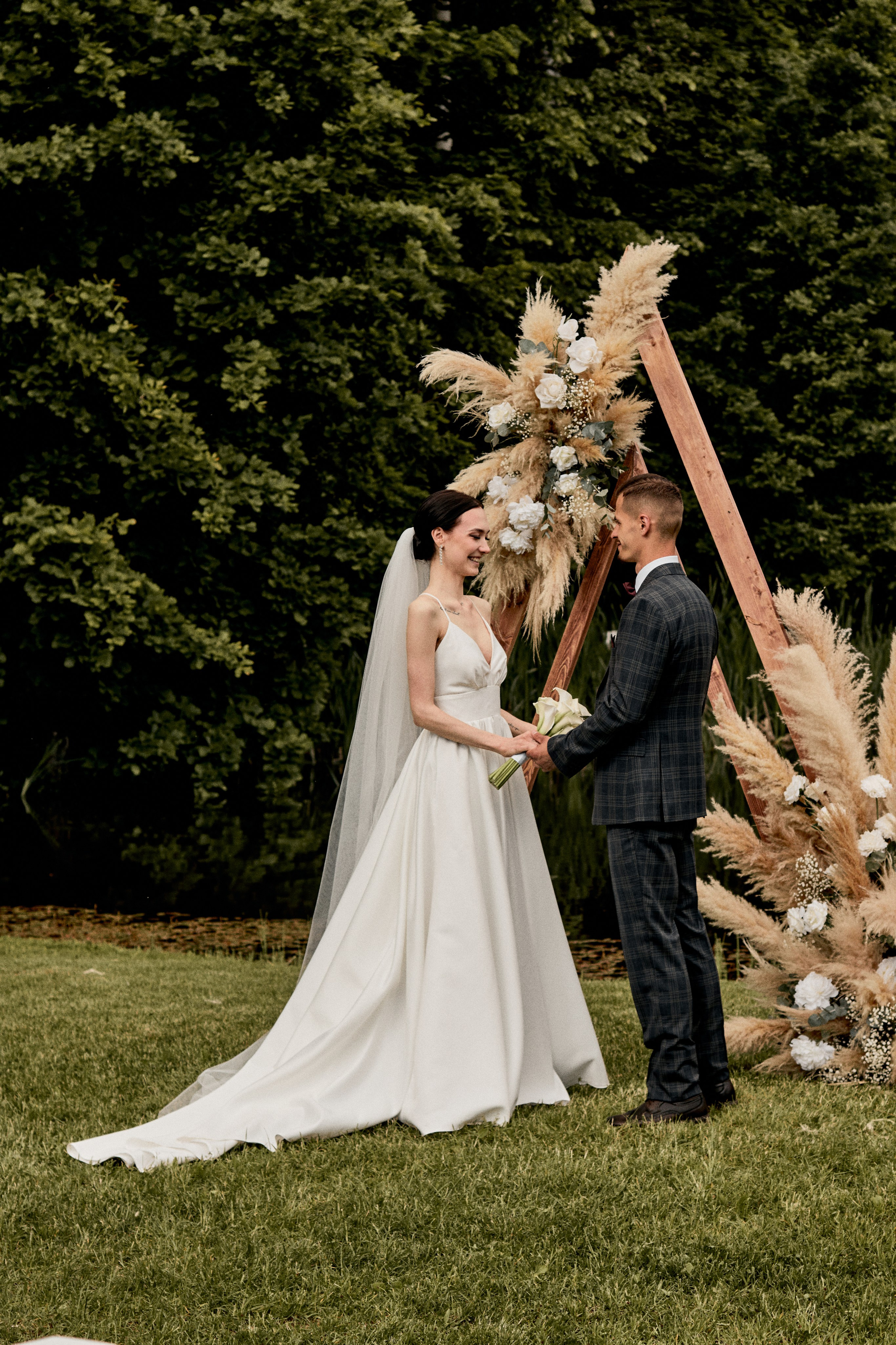 По знакомству из Тиндера. Свадебный фотограф Анастасия Лахтионова