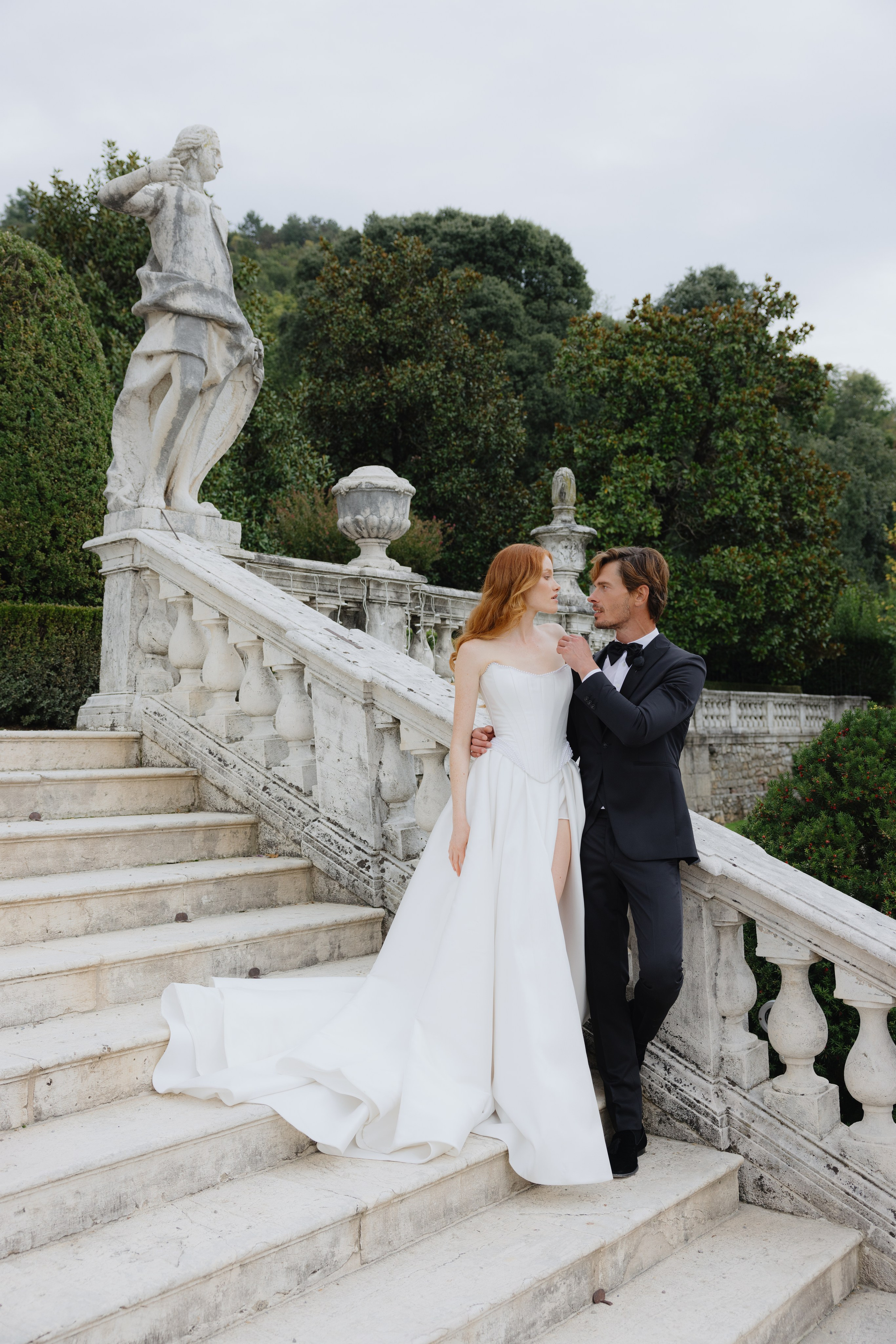 bride and groom in the villa