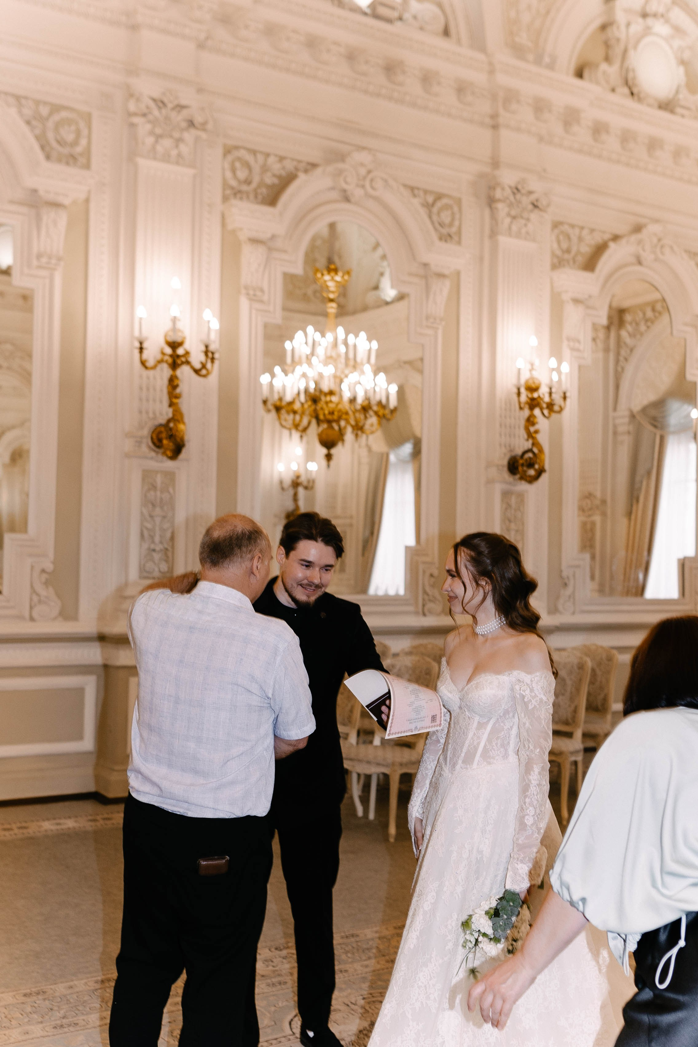 Ольга и Глеб / прогулка и загс. Фотограф Veronika Potaseva