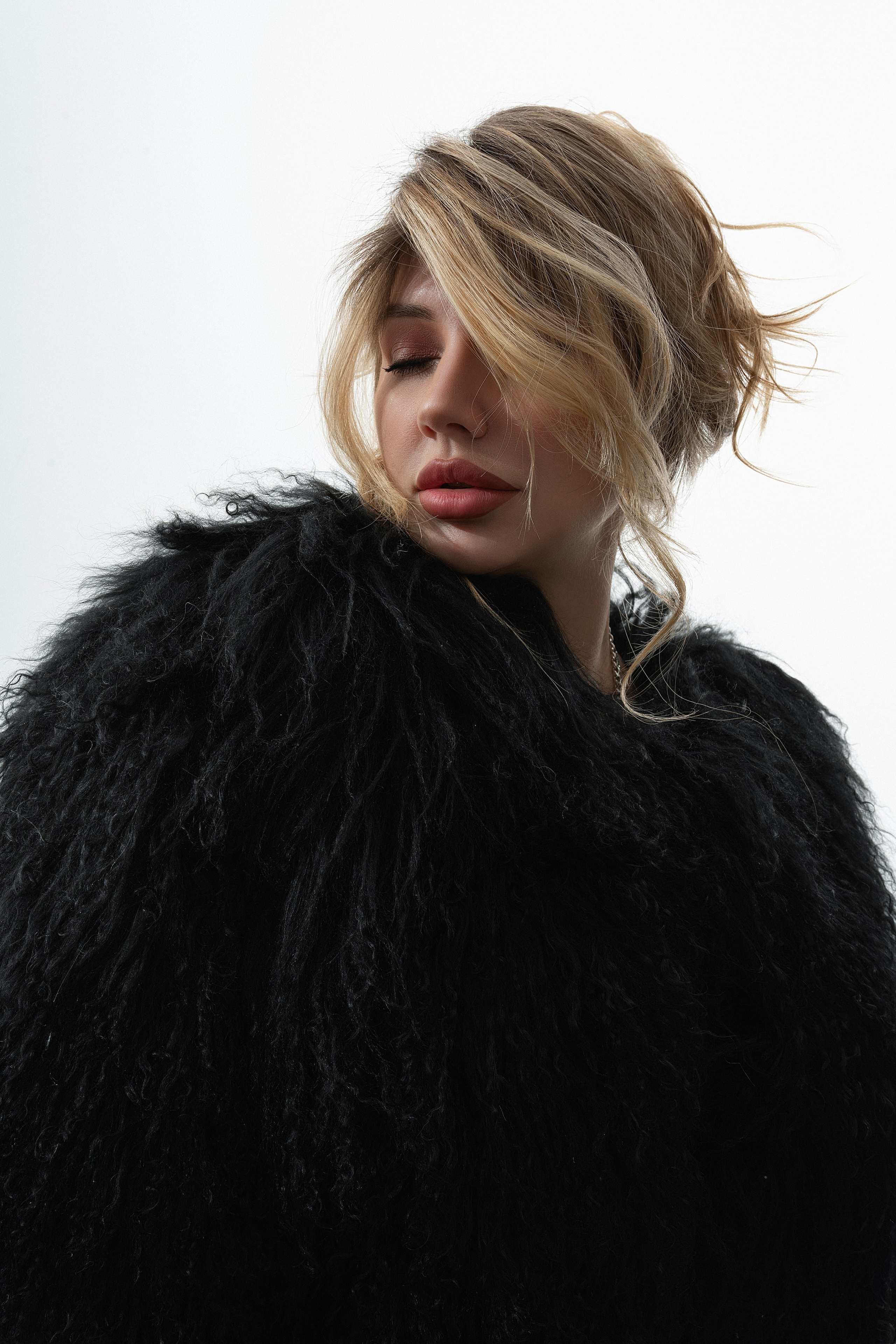 Студийная fashion фотосъёмка в Москве «под ключ». Фотограф в Москве Корчагина Ксения