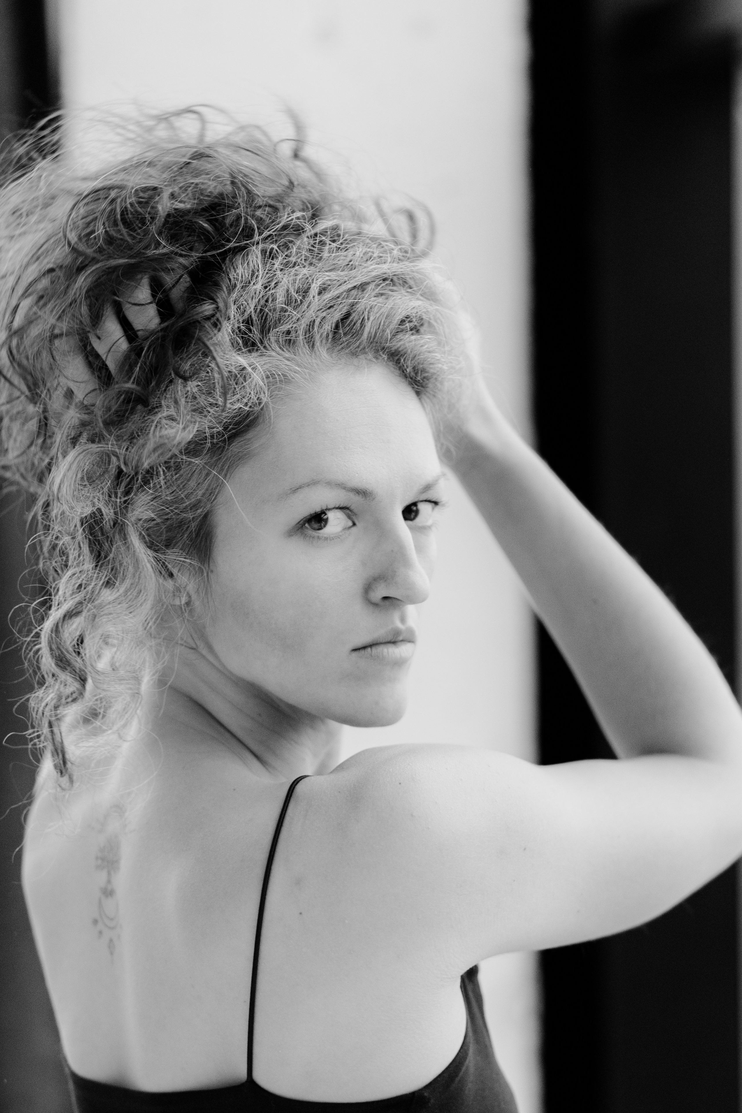 Чувственная фотосессия в студии. Женский фотограф в Красноярске