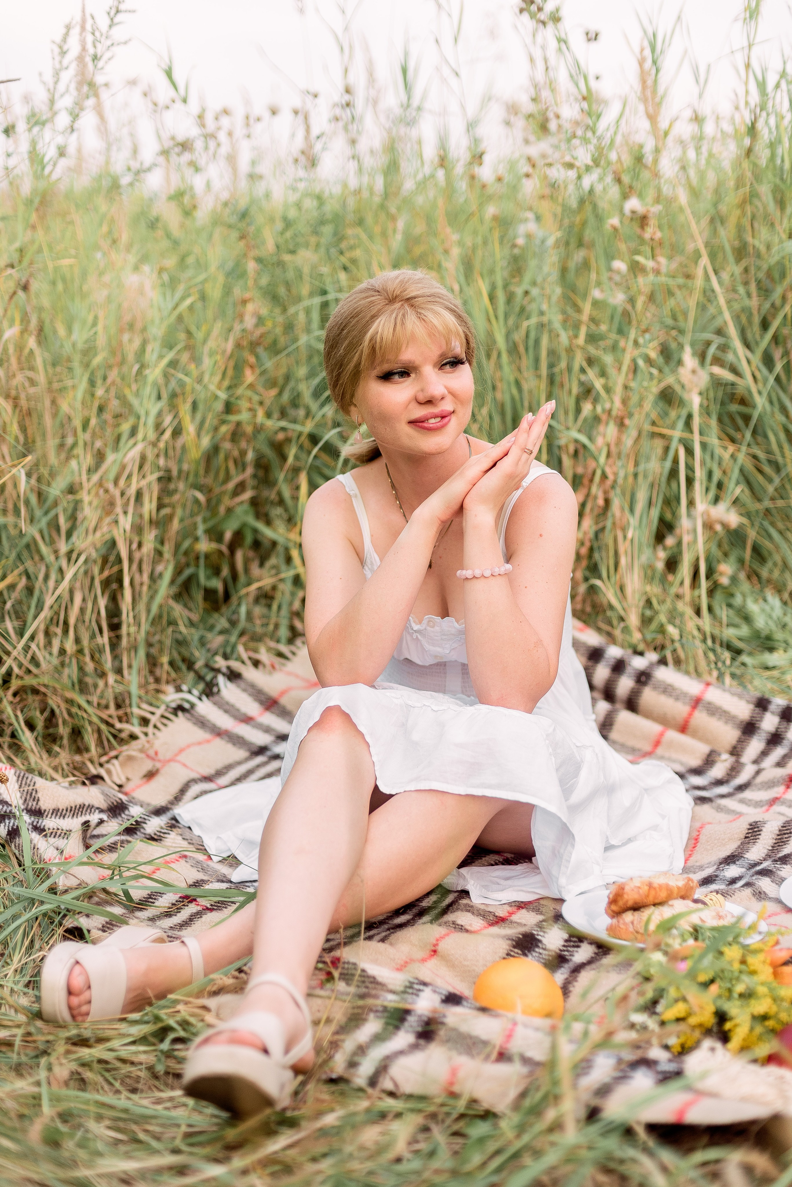 В поле. Фотограф Юлия Попова