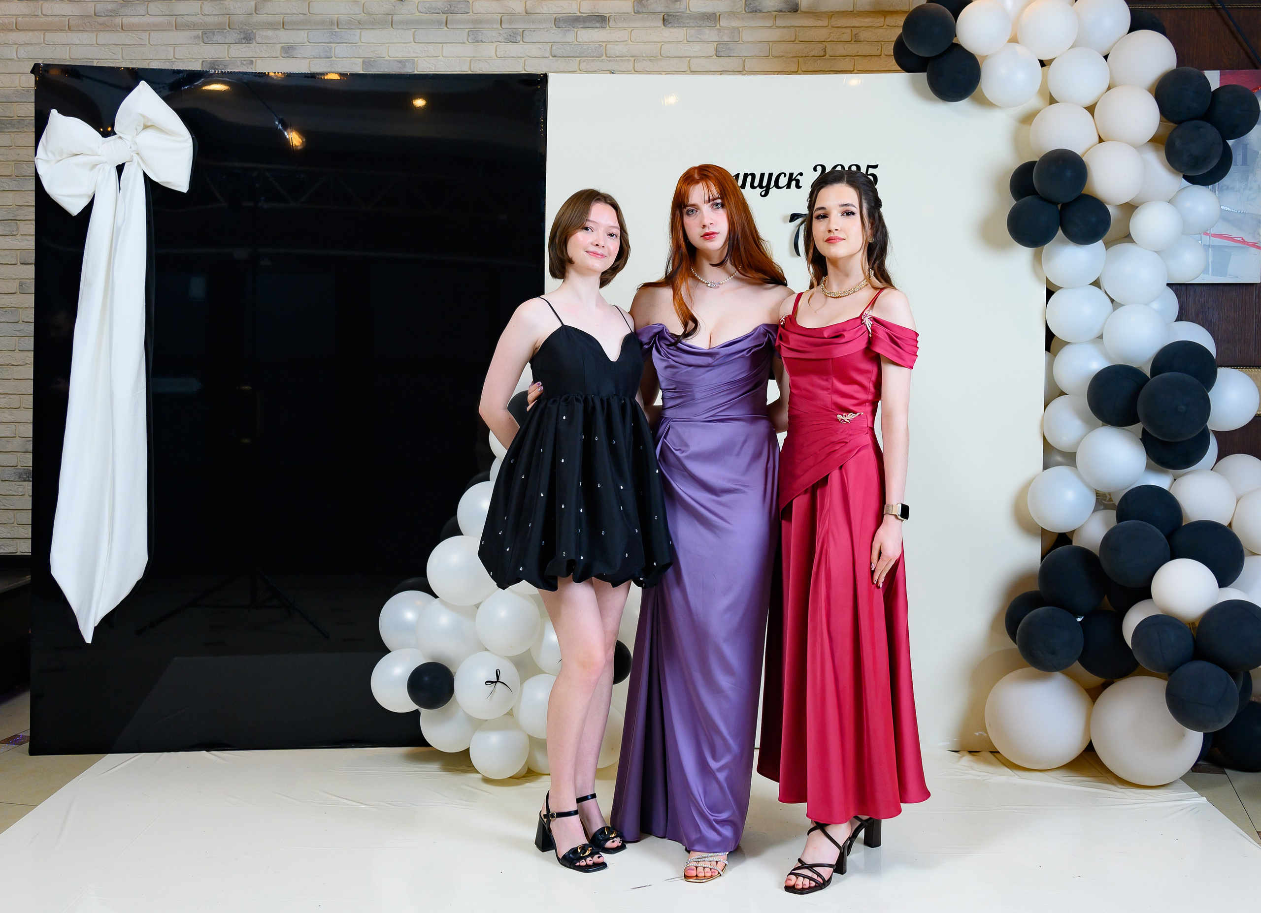 Выпускной 2025 11 кл. Семейный и детский фотограф в Новороссийске Лебедева Елена