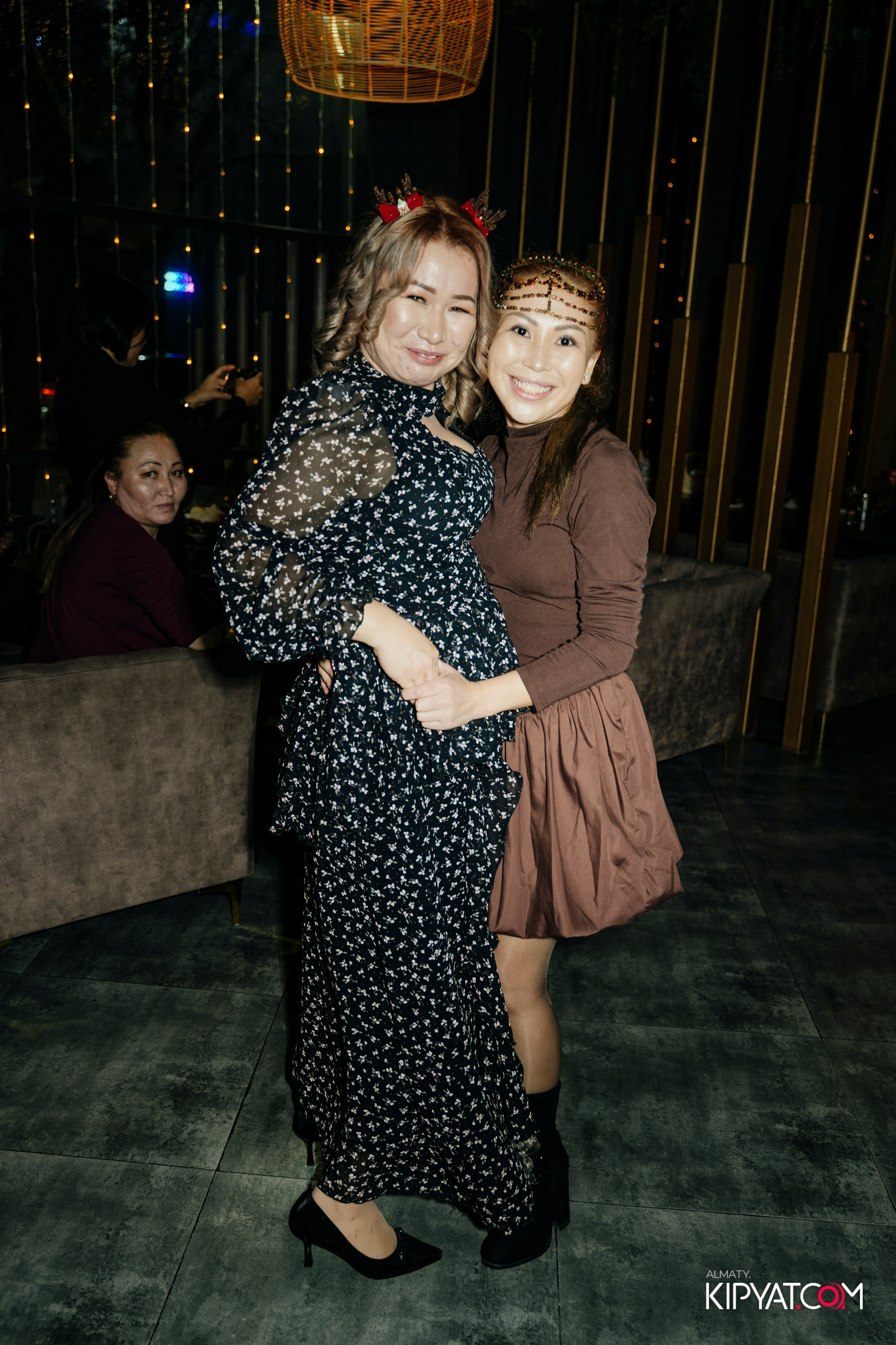 КАФЕ ЖАСМИН НА ЯССАУИ. КИПЯТКОМ АЛМАТЫ! Фотосъемка мероприятий в Алматы