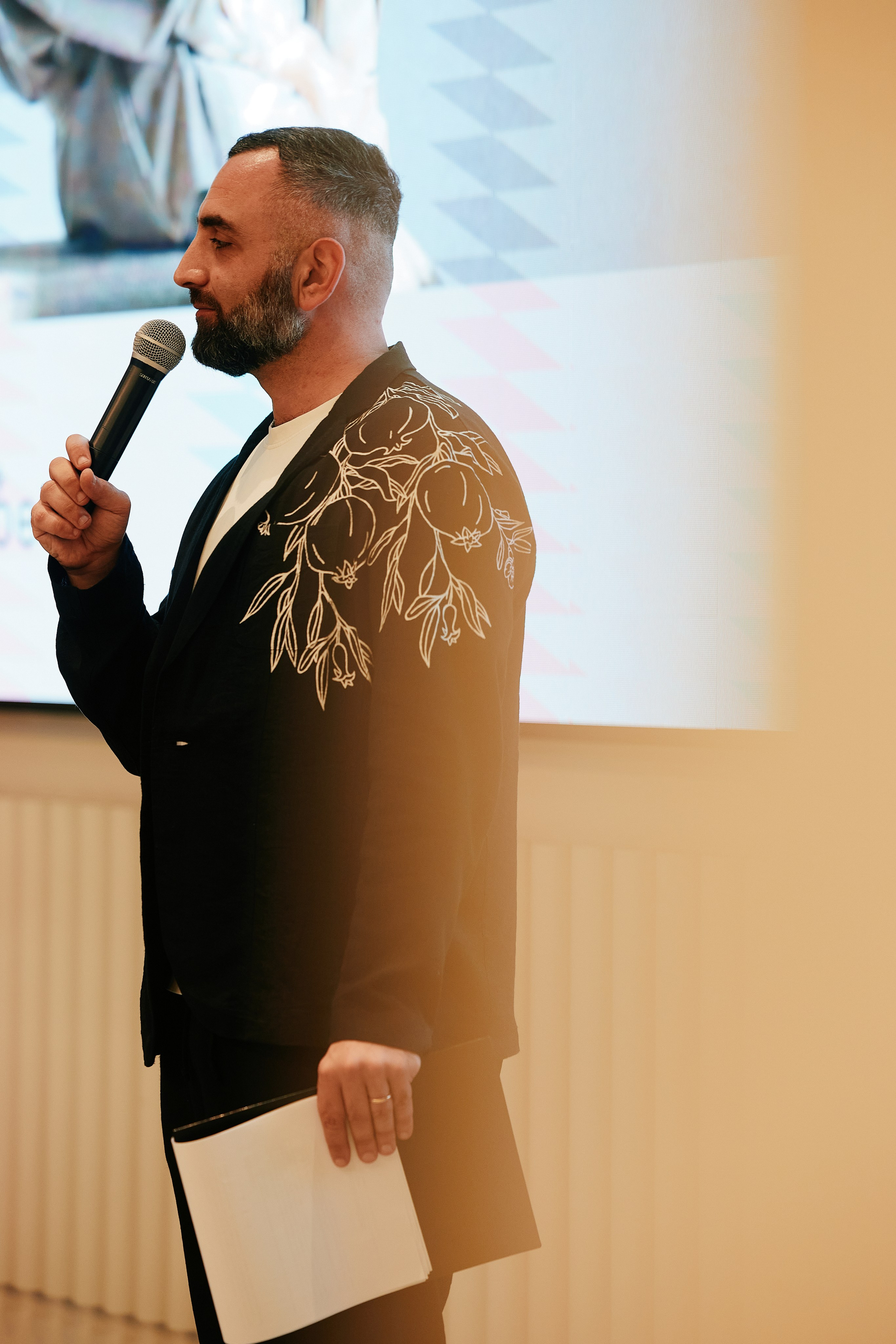 Современная женщина в Hilton 26.10. Свадебный репортажный фотограф краснодар максим дремов дрёмов фотосессия студия цена